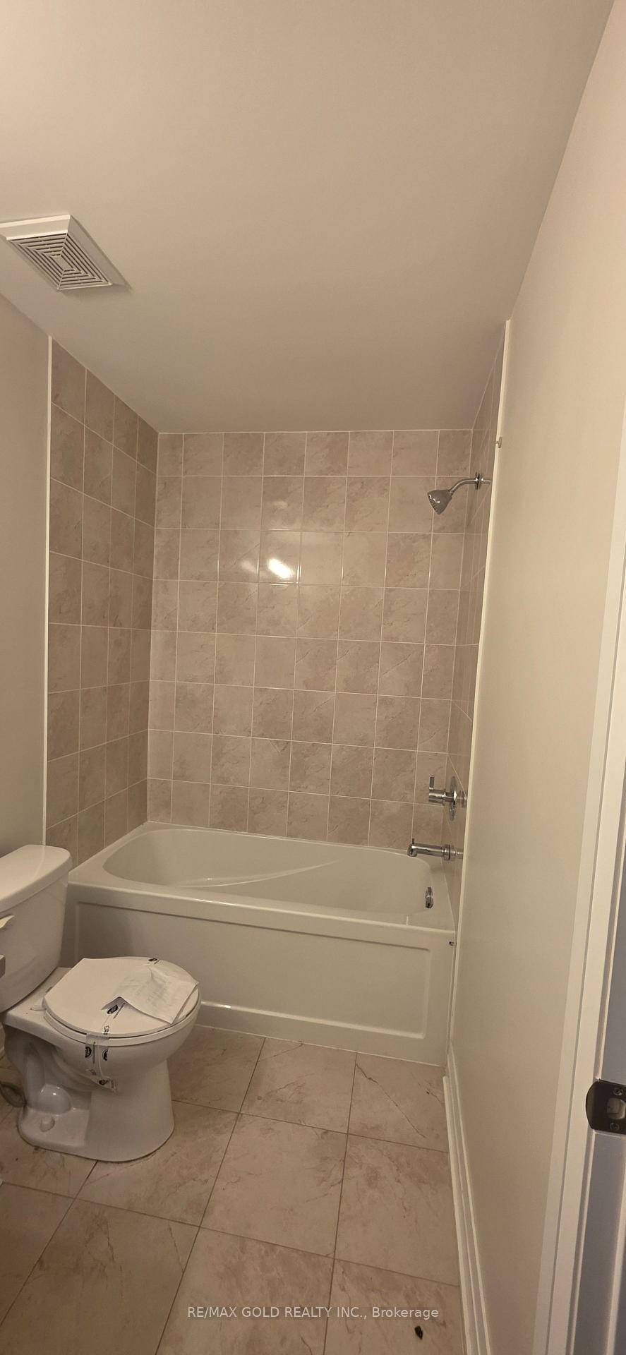 Photo 45 of 9 Oliana Way, Brampton, Bram West — HOMEH