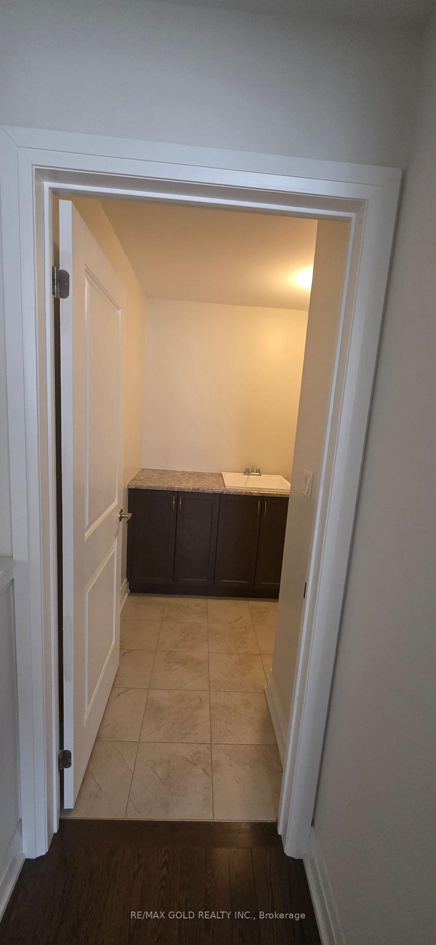 Photo 63 of 9 Oliana Way, Brampton, Bram West — HOMEH
