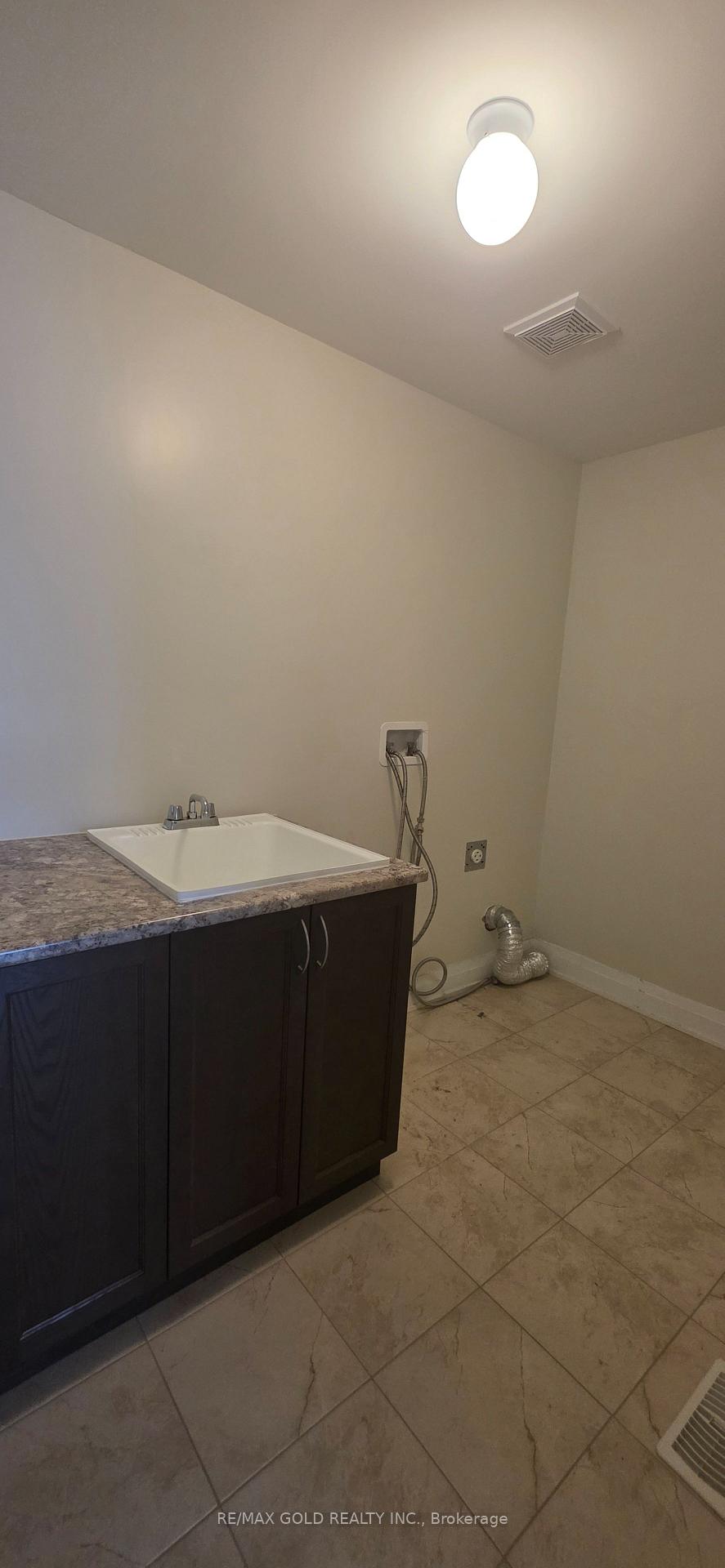 Photo 65 of 9 Oliana Way, Brampton, Bram West — HOMEH