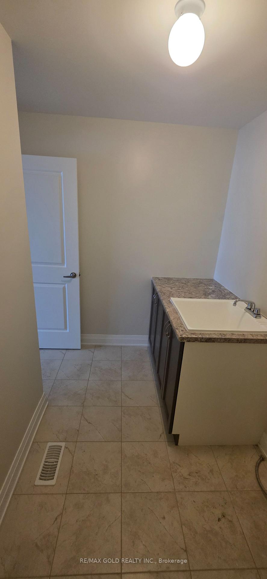 Photo 69 of 9 Oliana Way, Brampton, Bram West — HOMEH