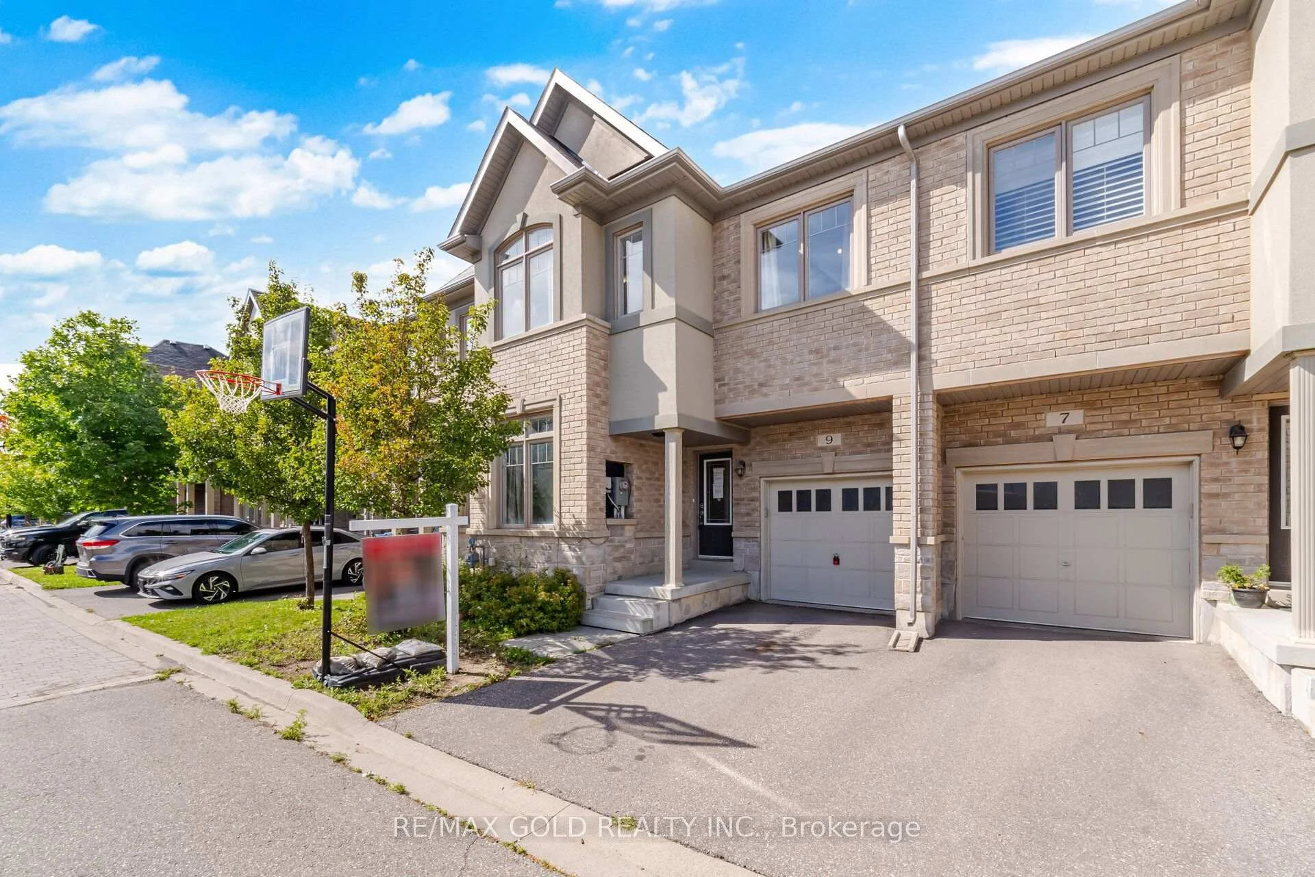 Photo 18 of 9 Oliana Way, Brampton, Bram West — HOMEH