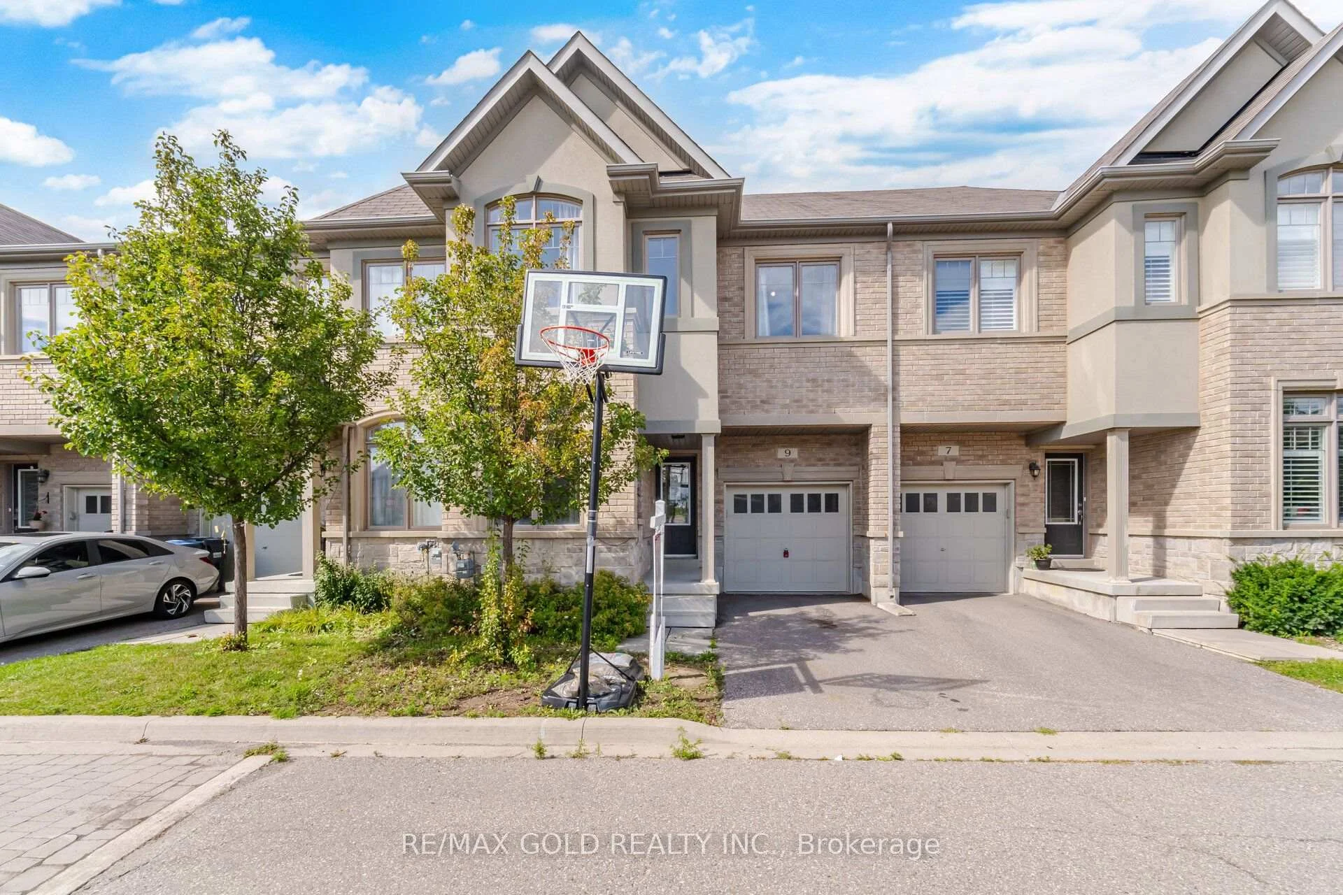 Photo 20 of 9 Oliana Way, Brampton, Bram West — HOMEH