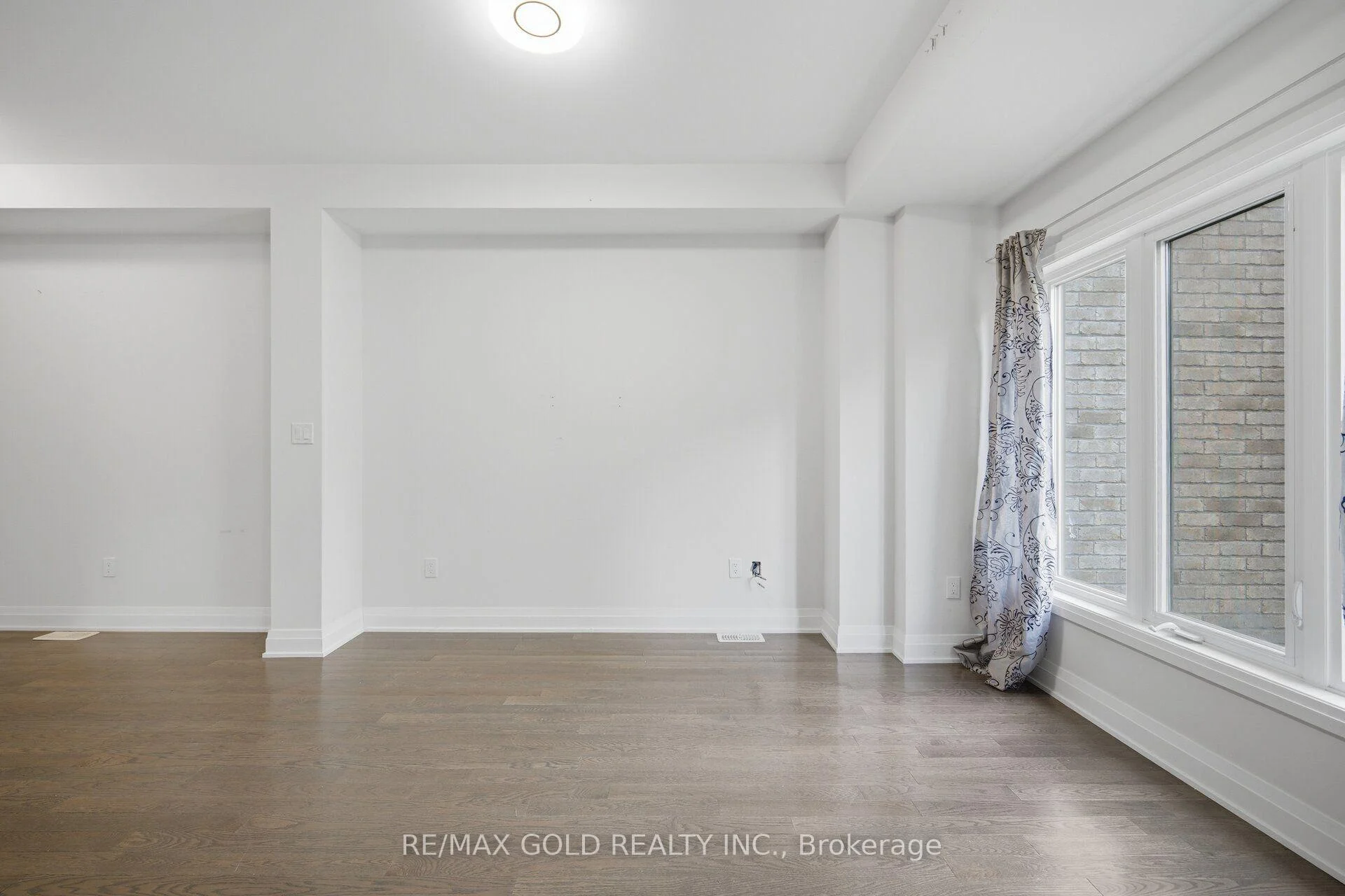 Photo 34 of 9 Oliana Way, Brampton, Bram West — HOMEH
