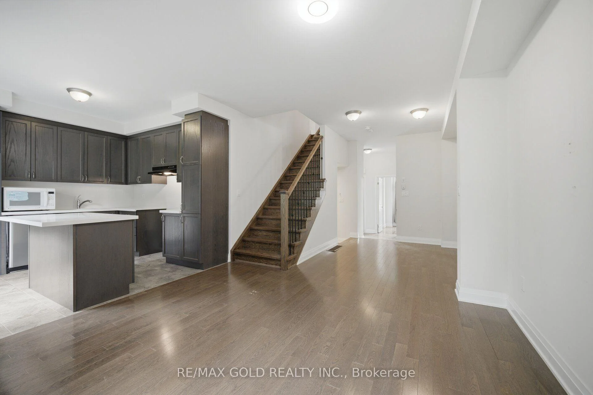 Photo 36 of 9 Oliana Way, Brampton, Bram West — HOMEH