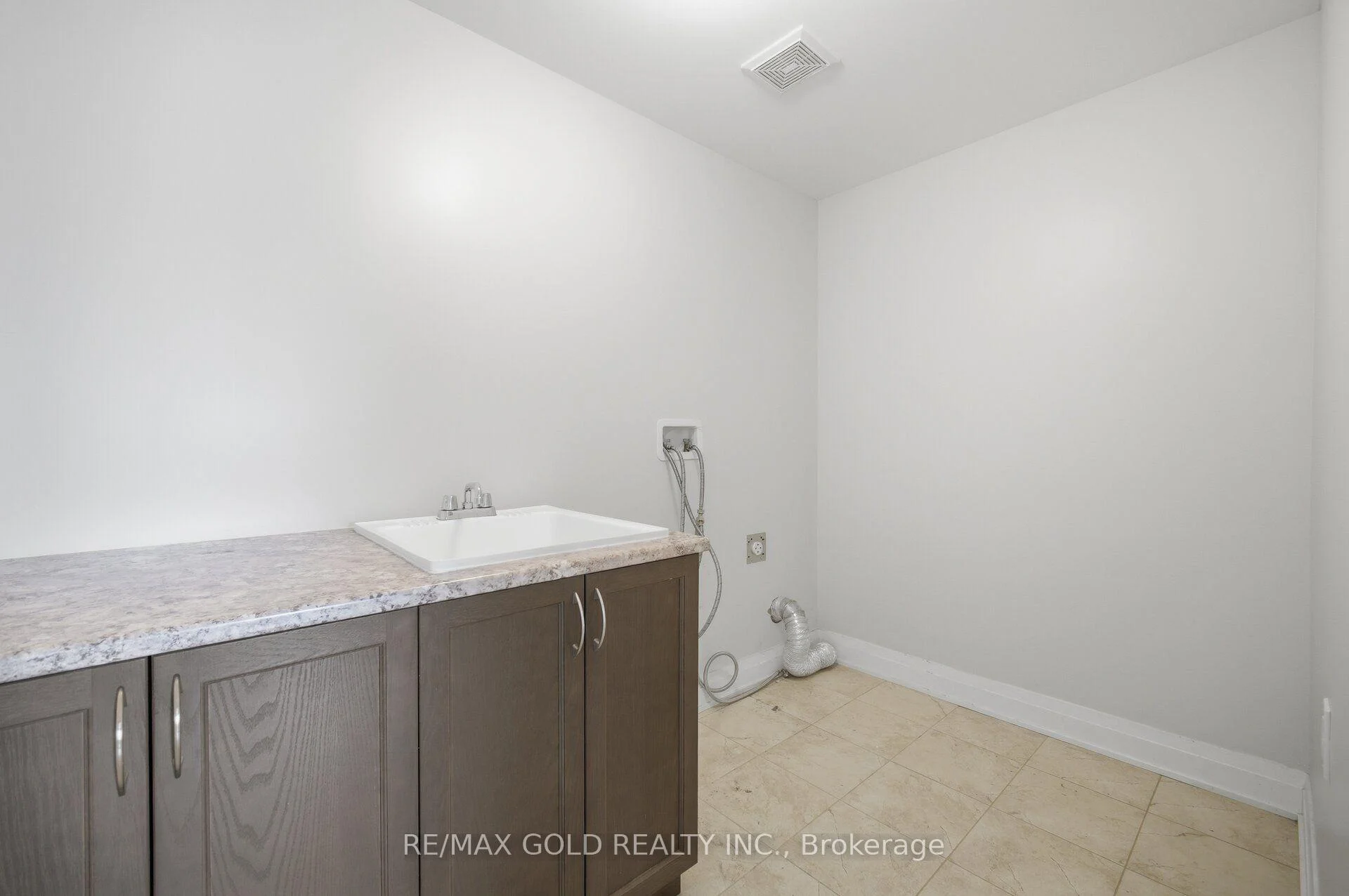 Photo 70 of 9 Oliana Way, Brampton, Bram West — HOMEH