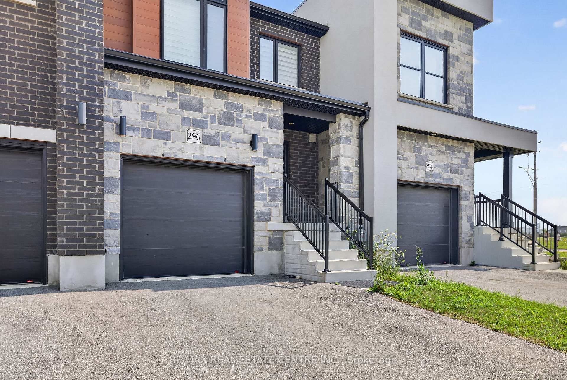 Photo 4 of 296 Bradshaw Drive, Stratford — HOMEH