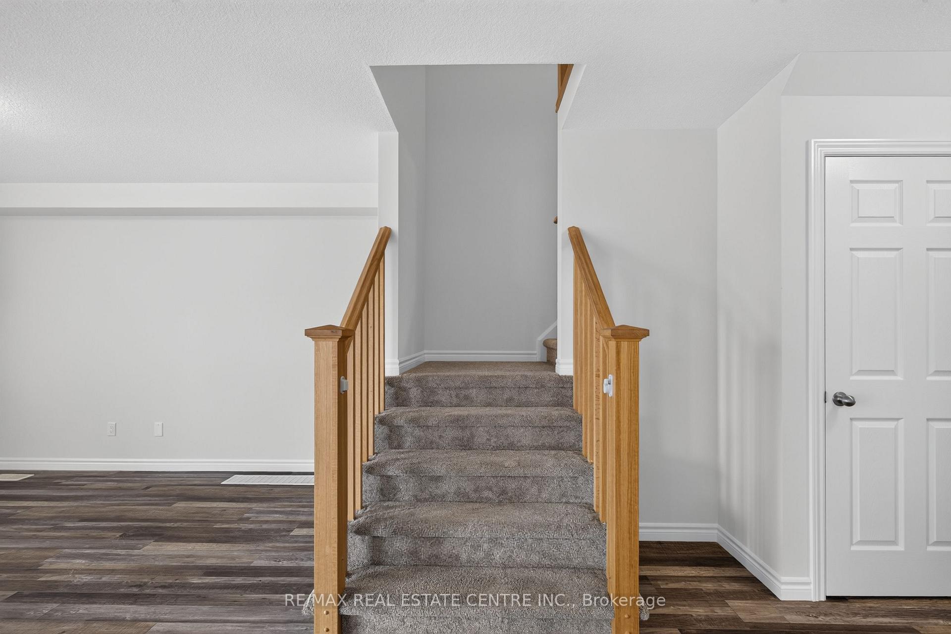Photo 9 of 296 Bradshaw Drive, Stratford — HOMEH