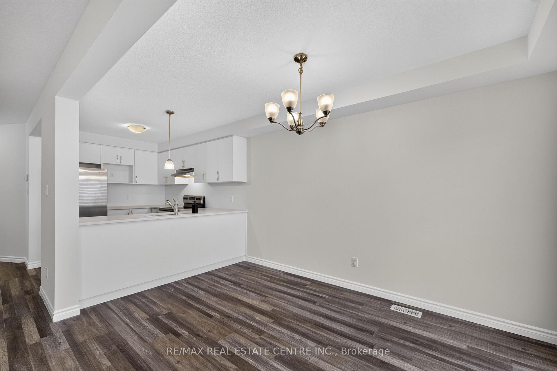 Photo 20 of 296 Bradshaw Drive, Stratford — HOMEH