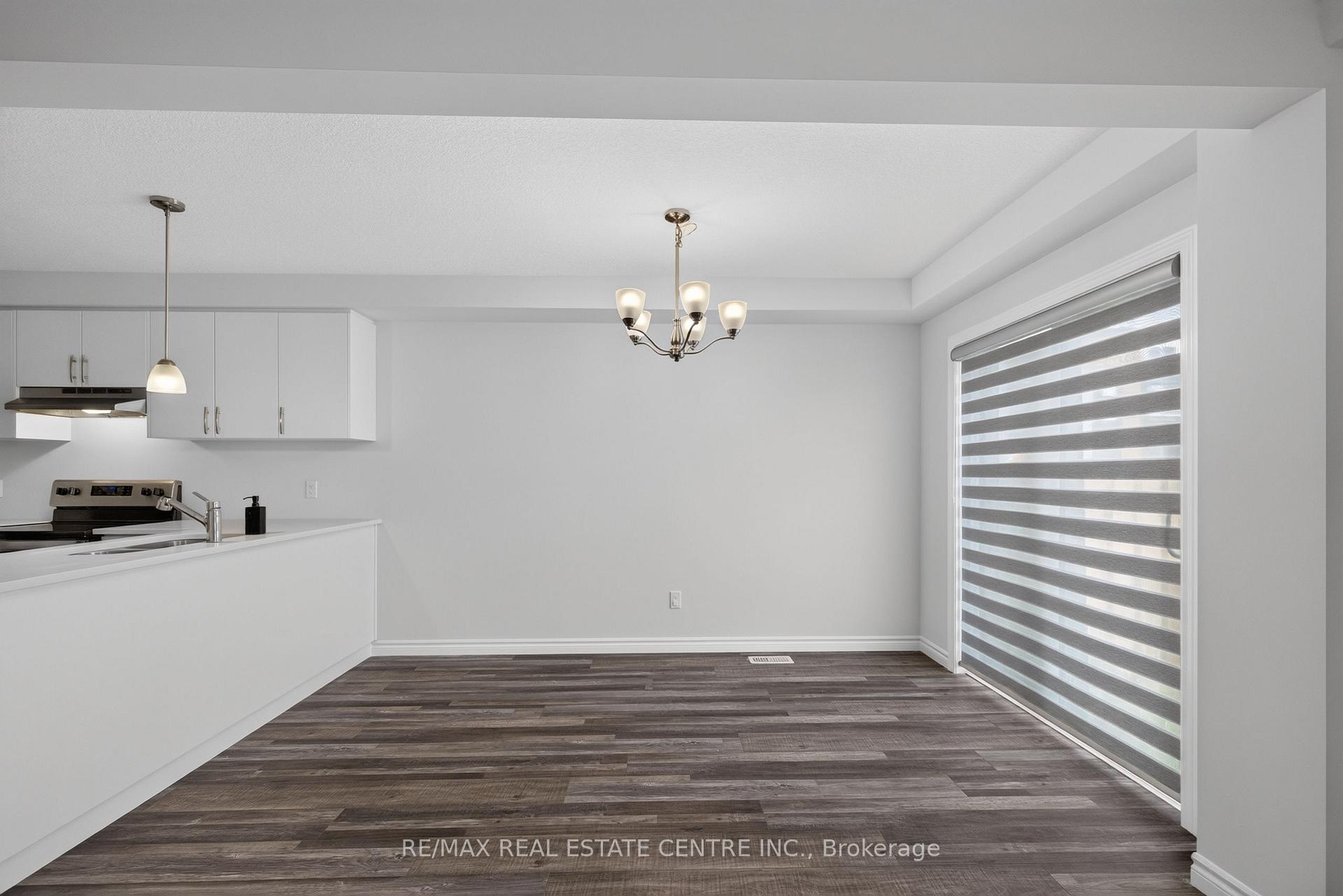 Photo 21 of 296 Bradshaw Drive, Stratford — HOMEH