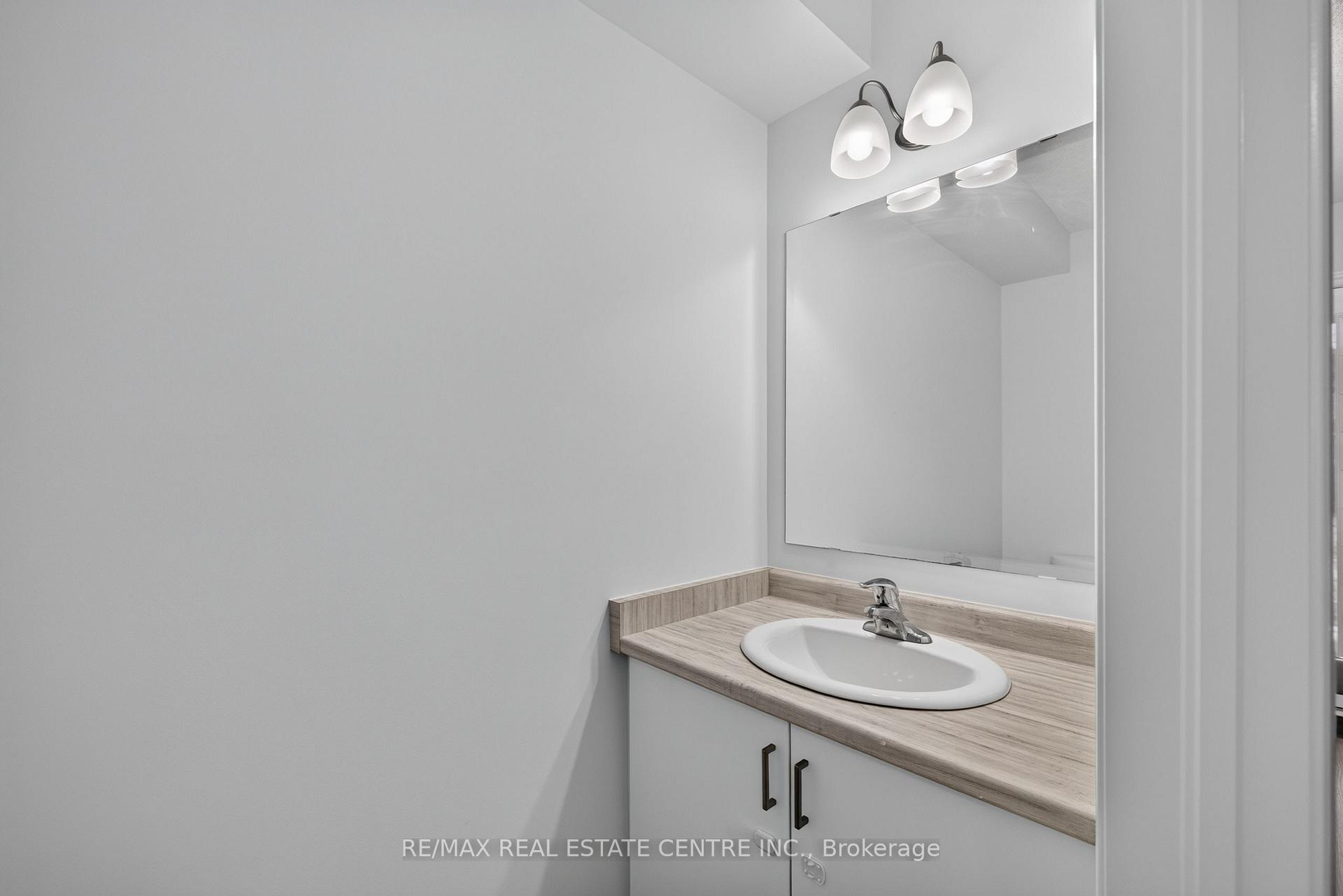 Photo 28 of 296 Bradshaw Drive, Stratford — HOMEH