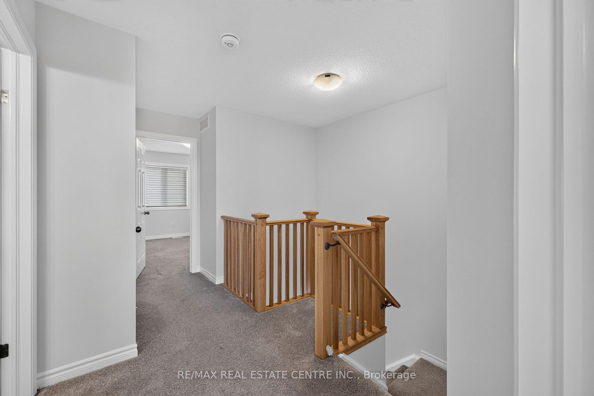 Photo 29 of 296 Bradshaw Drive, Stratford — HOMEH