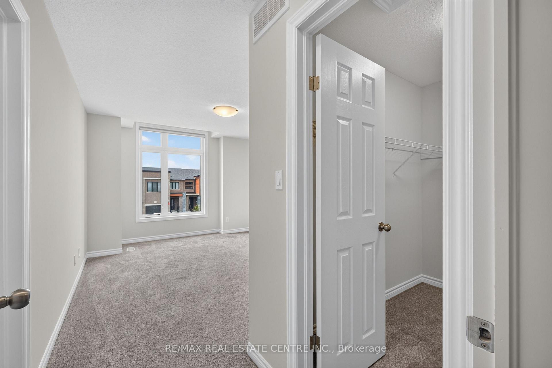 Photo 32 of 296 Bradshaw Drive, Stratford — HOMEH