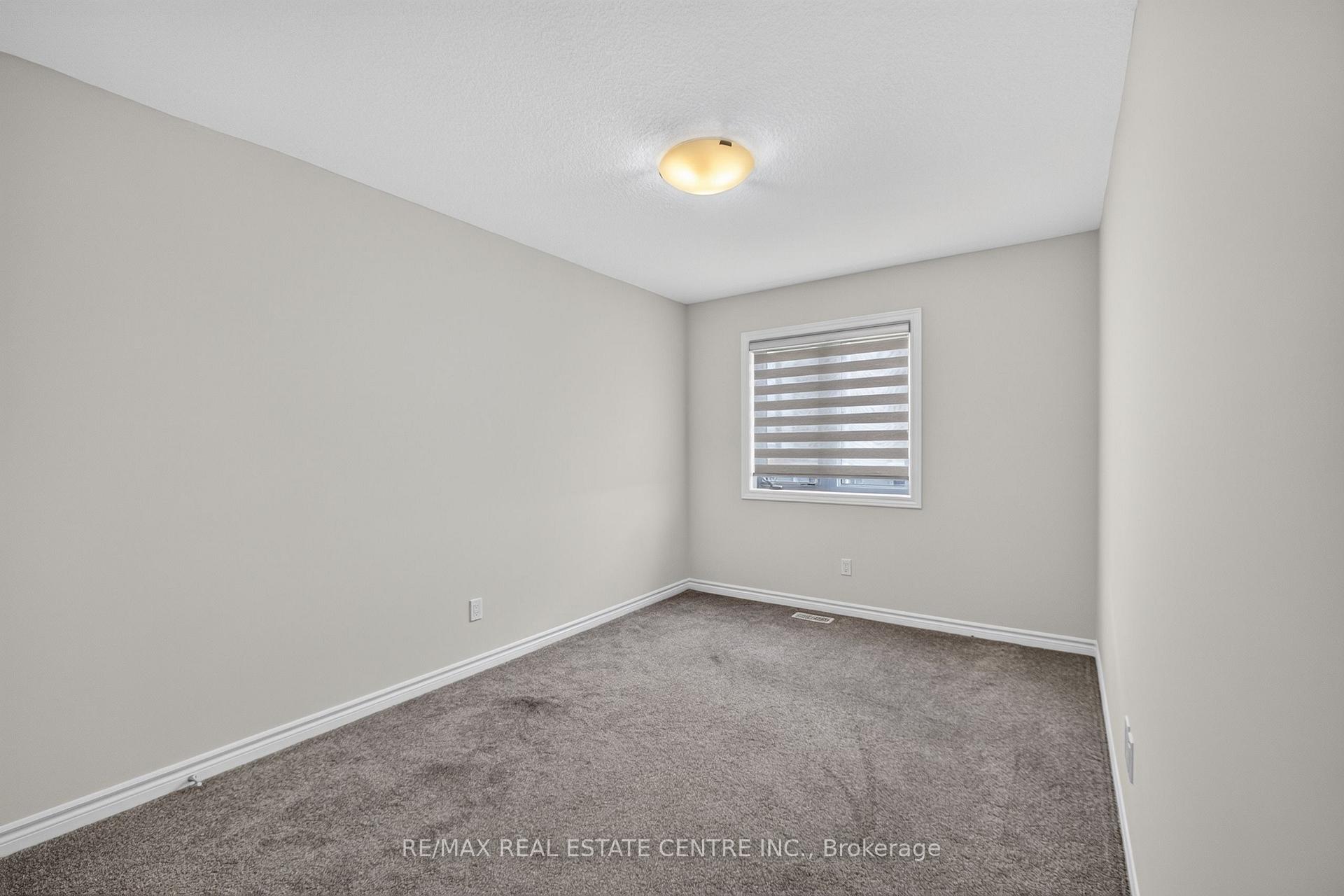 Photo 39 of 296 Bradshaw Drive, Stratford — HOMEH