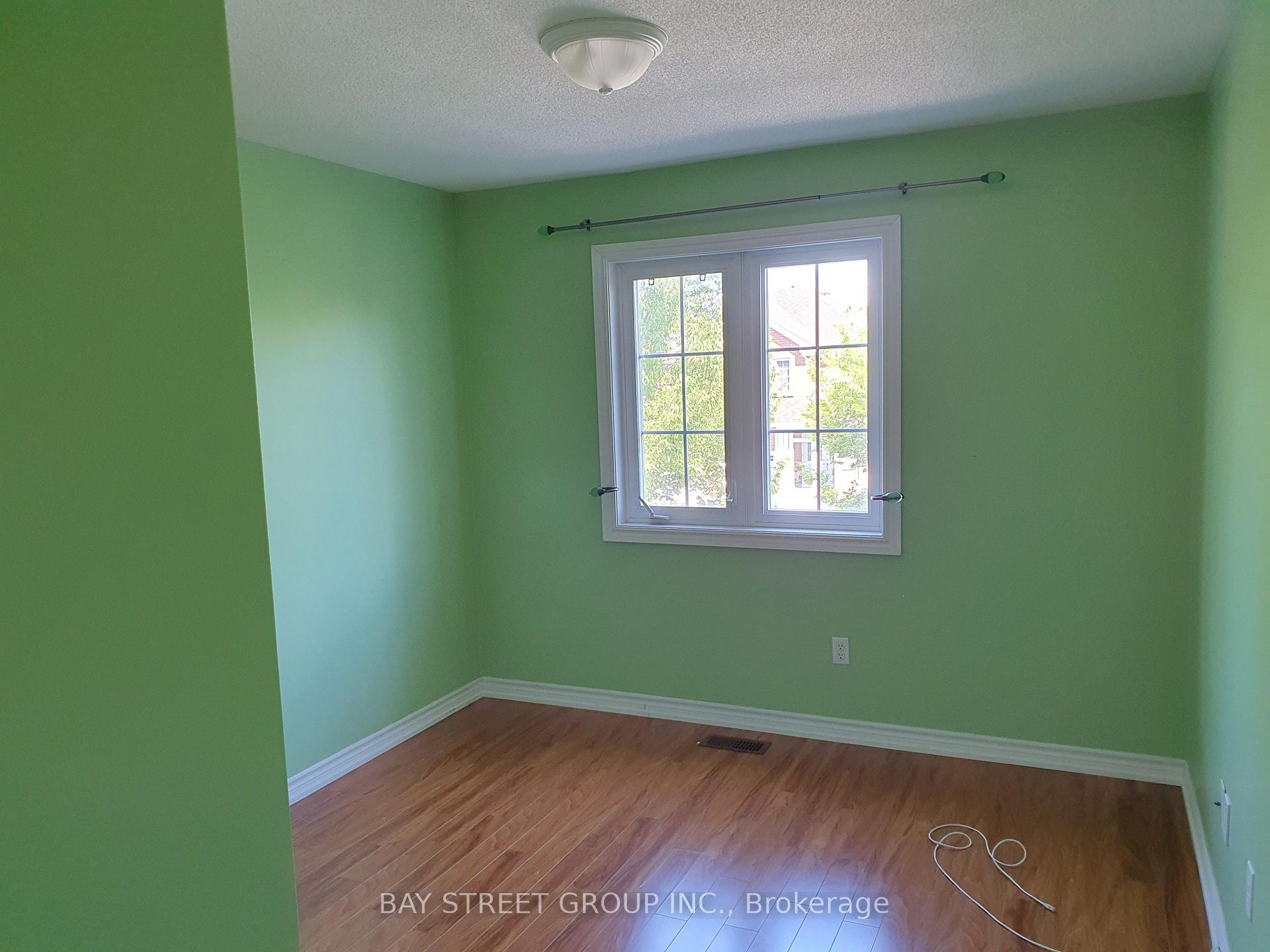 Photo 3 of 71 Ian Baron Avenue, Markham, Village Green-South Unionville — HOMEH