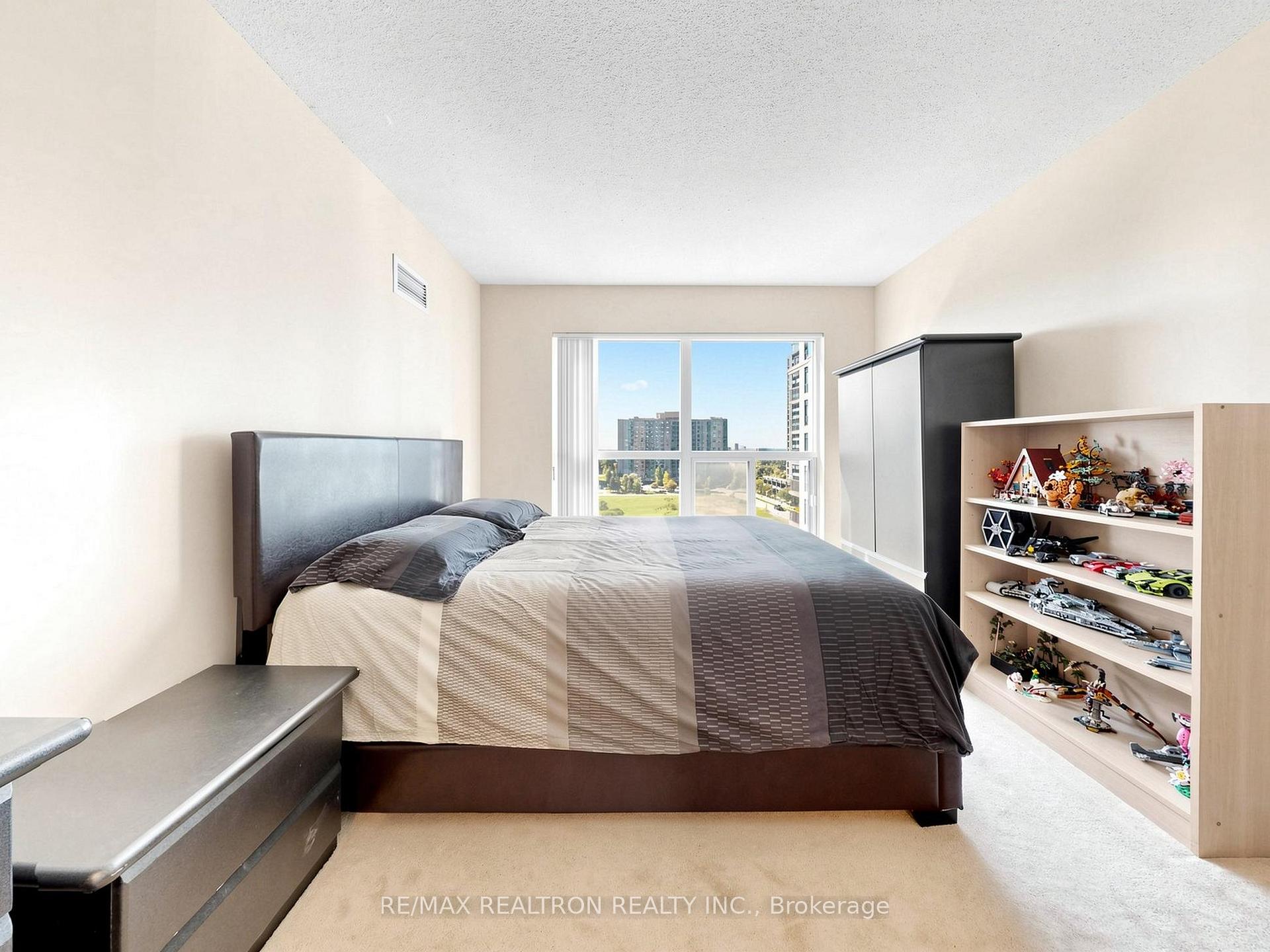 Photo 26 of Unit 918, 185 Oneida Crescent, Richmond Hill, Langstaff — HOMEH