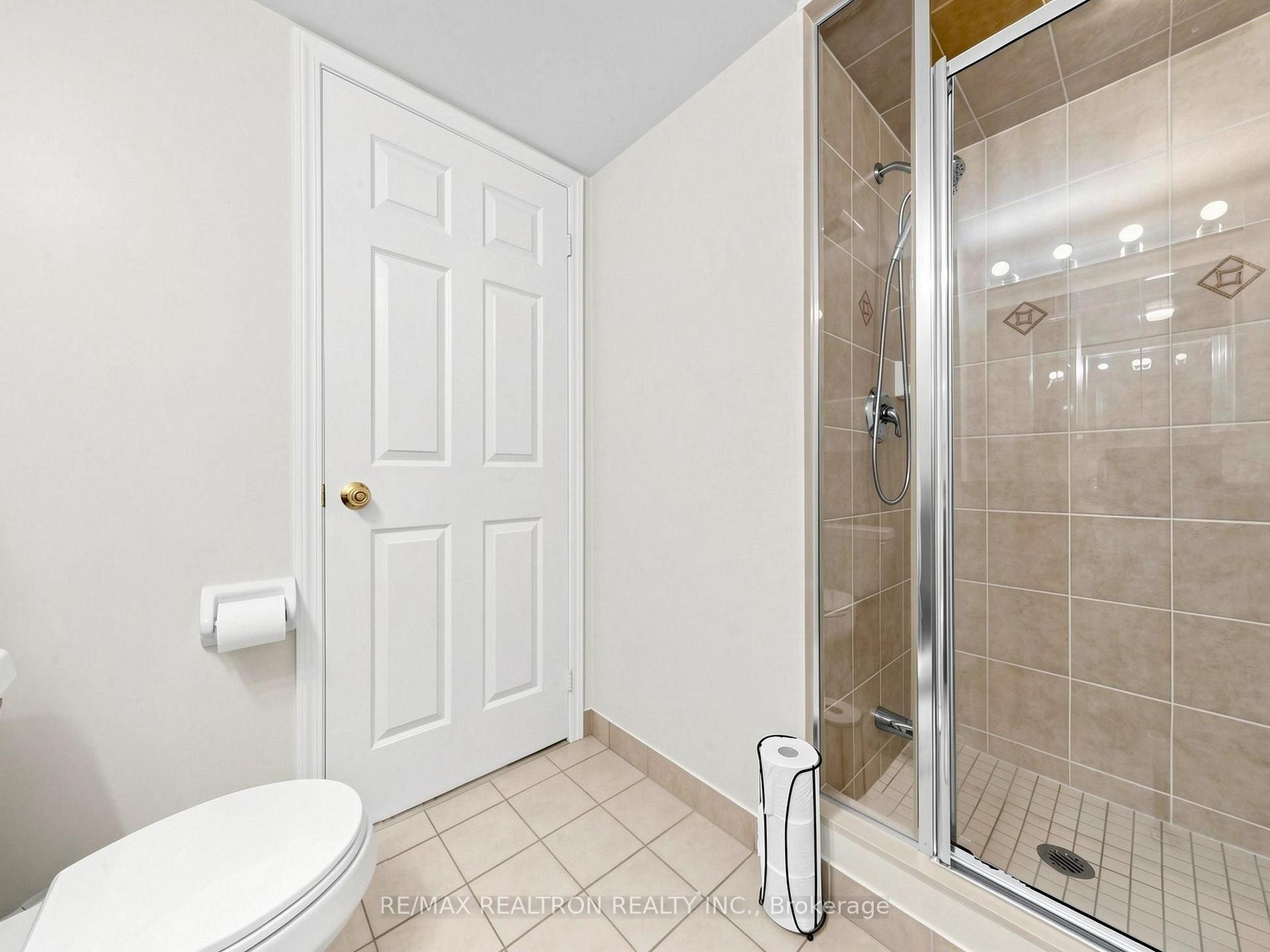 Photo 33 of Unit 918, 185 Oneida Crescent, Richmond Hill, Langstaff — HOMEH