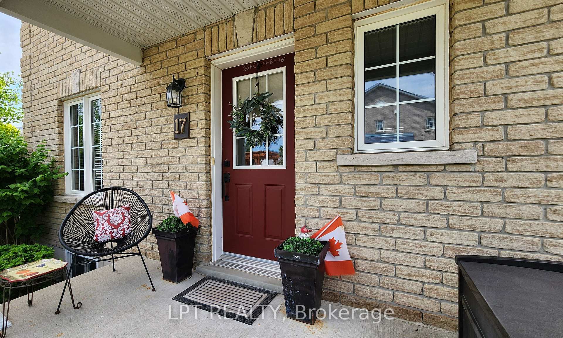 Photo 3 of 17 Silver Maple Crescent, Barrie, Holly — HOMEH