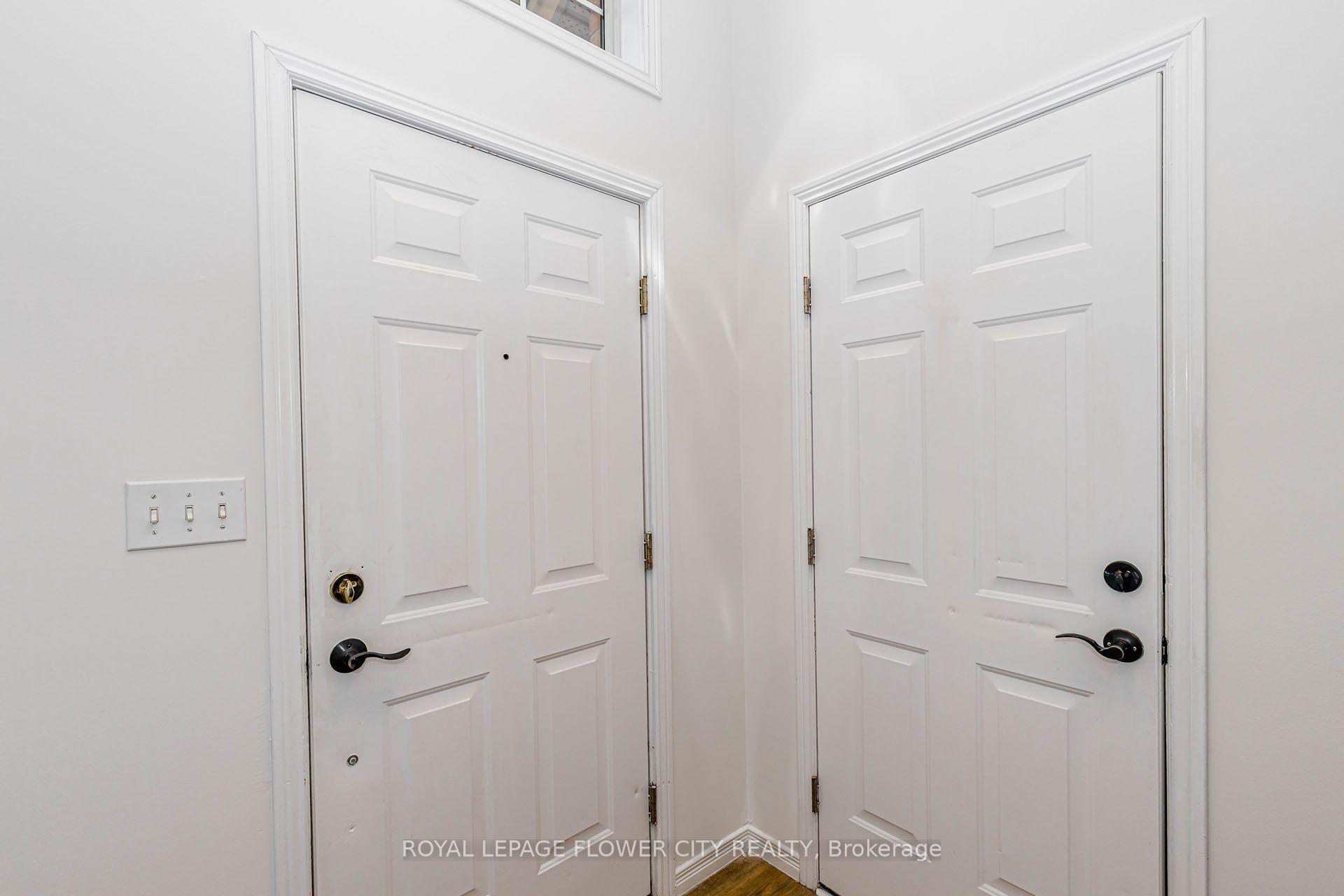 Photo 5 of 47 Queensway Drive, Strathroy-Caradoc, Rural Strathroy-Caradoc — HOMEH