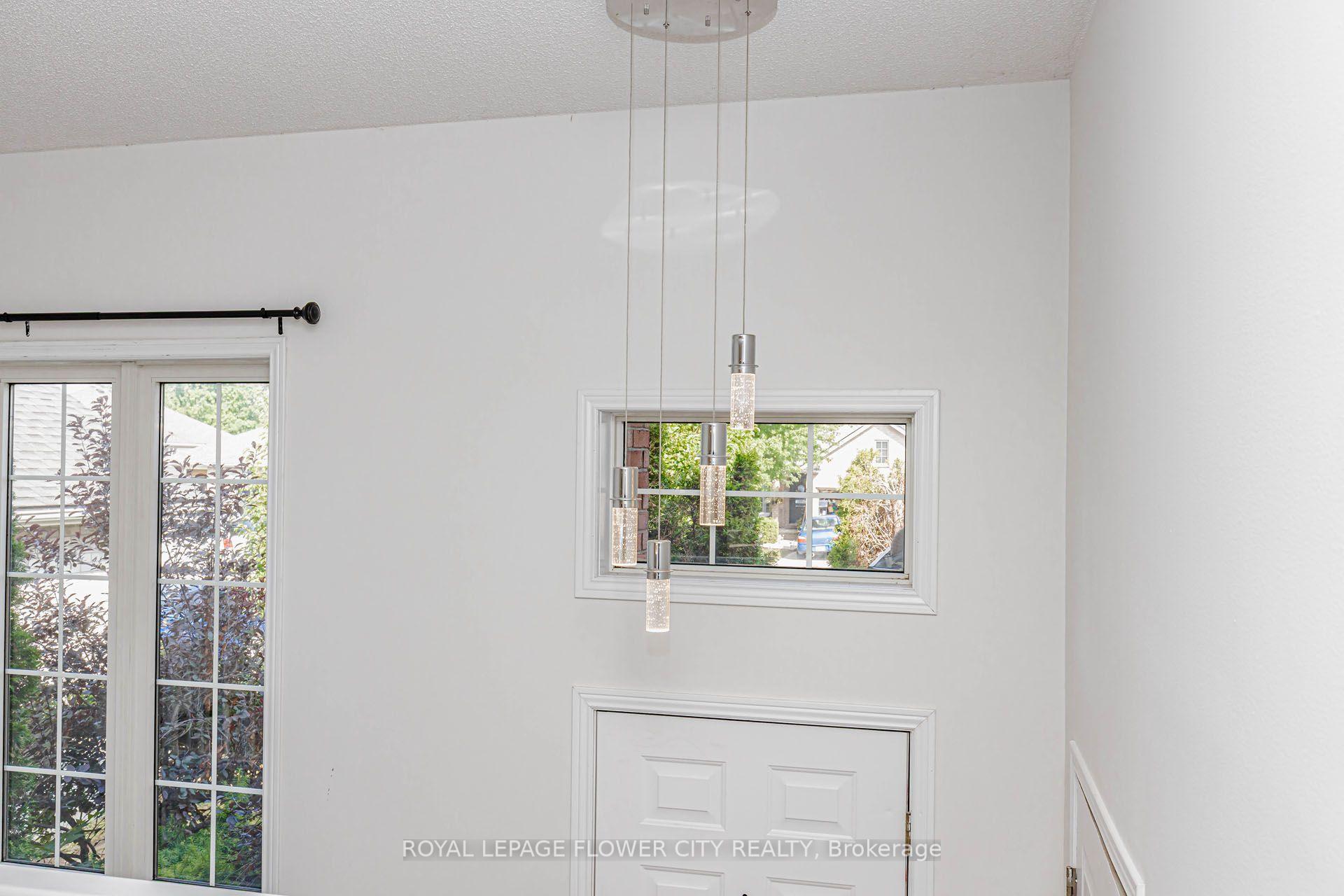 Photo 8 of 47 Queensway Drive, Strathroy-Caradoc, Rural Strathroy-Caradoc — HOMEH