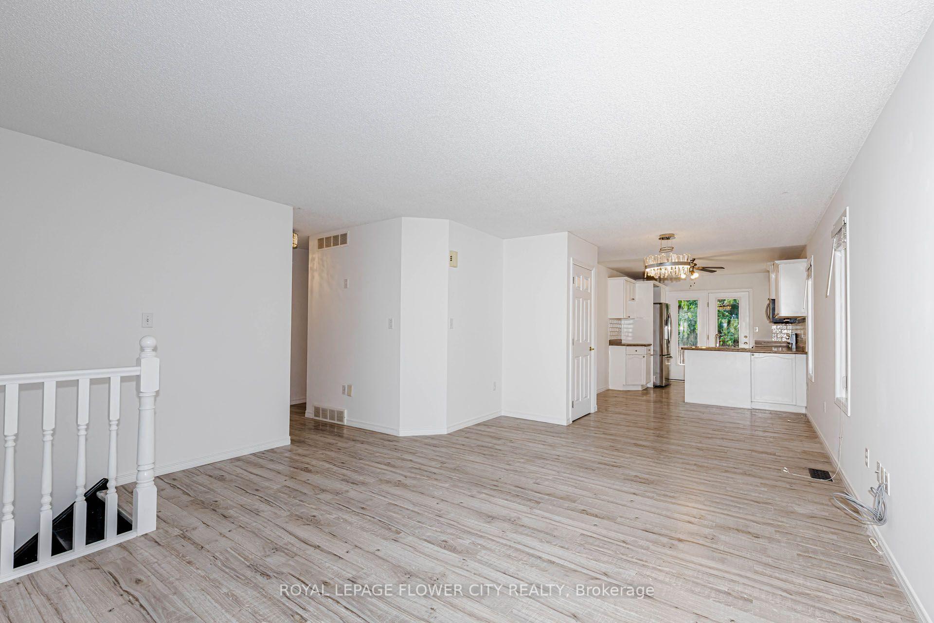 Photo 11 of 47 Queensway Drive, Strathroy-Caradoc, Rural Strathroy-Caradoc — HOMEH