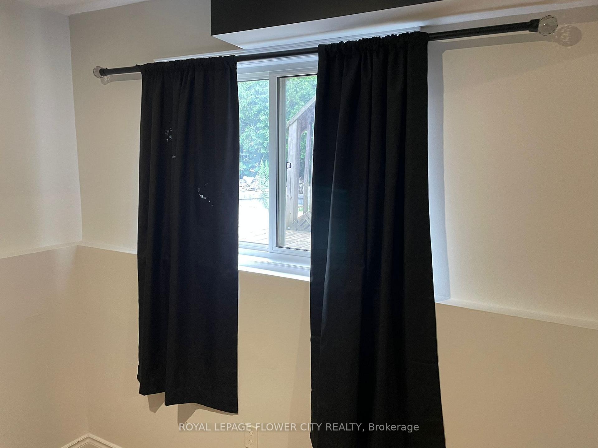 Photo 42 of 47 Queensway Drive, Strathroy-Caradoc, Rural Strathroy-Caradoc — HOMEH