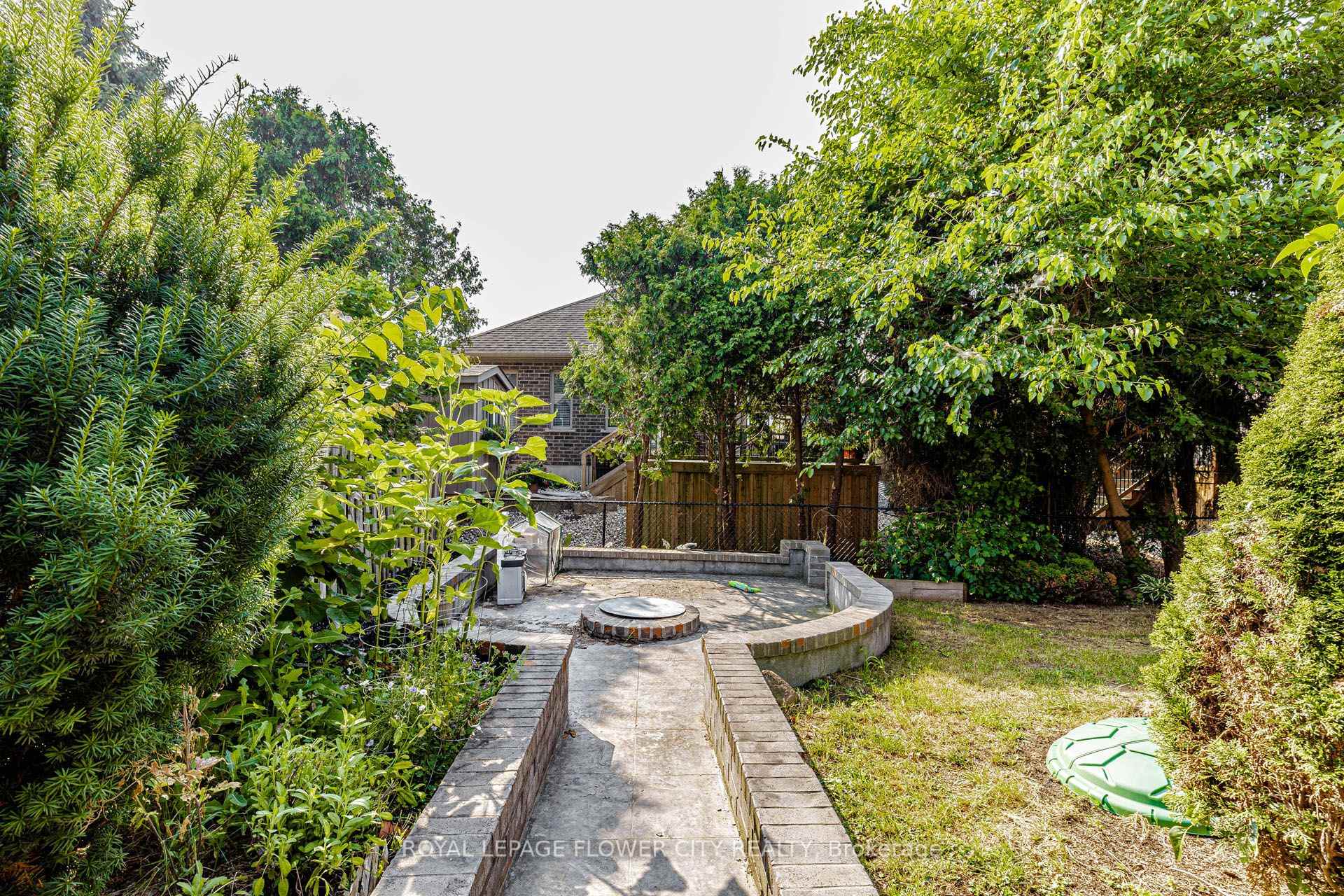 Photo 47 of 47 Queensway Drive, Strathroy-Caradoc, Rural Strathroy-Caradoc — HOMEH