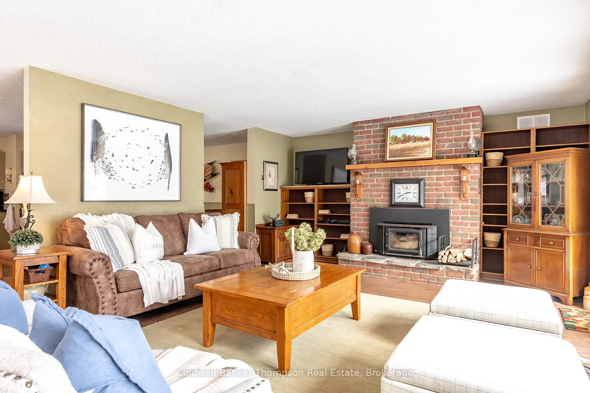 Photo 10 of 286 Holden Road, Magnetawan — HOMEH