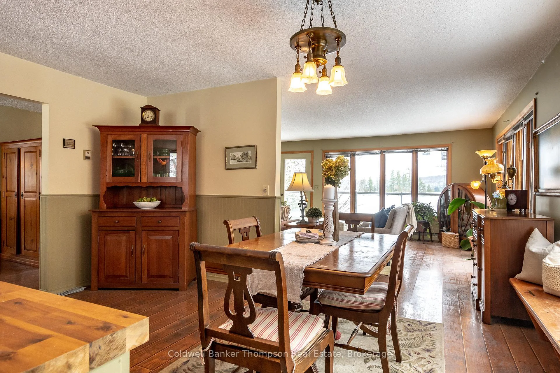 Photo 24 of 286 Holden Road, Magnetawan — HOMEH