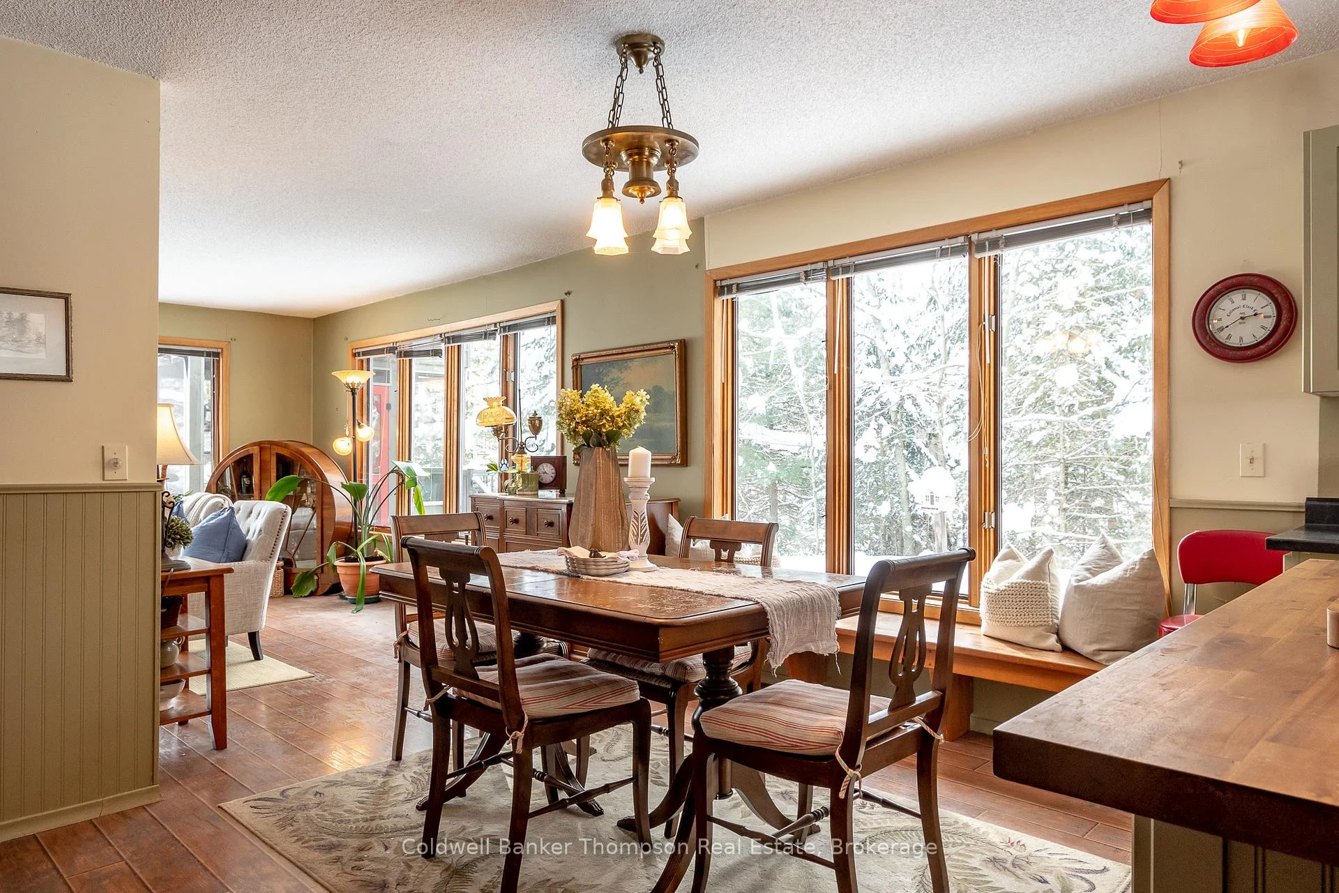 Photo 26 of 286 Holden Road, Magnetawan — HOMEH