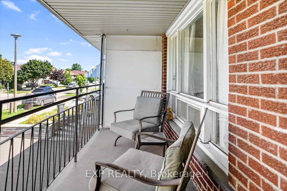 Photo 15 of 39 Prouse Drive, Brampton, Brampton North — HOMEH