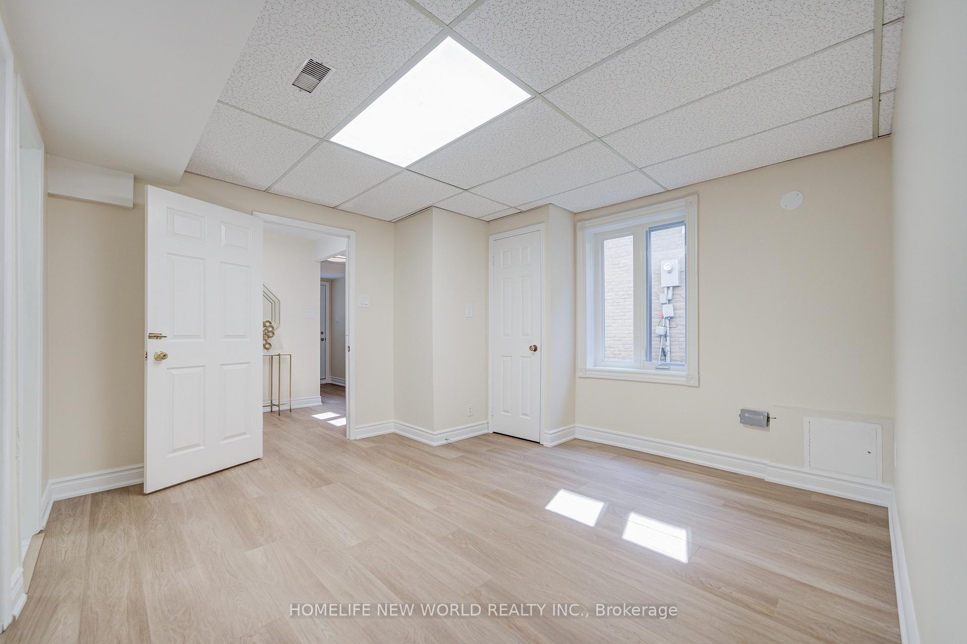Photo 3 of 46 Tineta Crescent, Scarborough, Agincourt South-Malvern West — HOMEH