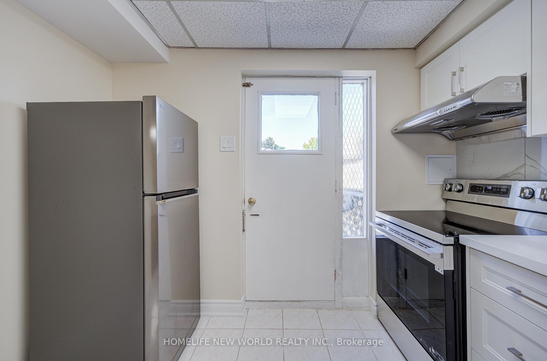 Photo 5 of 46 Tineta Crescent, Scarborough, Agincourt South-Malvern West — HOMEH