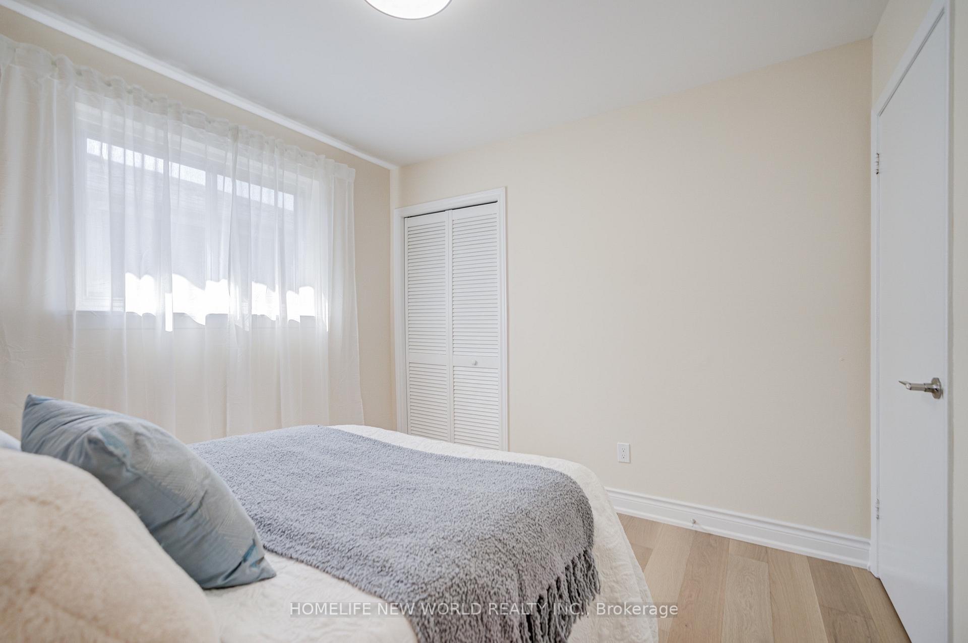 Photo 32 of 46 Tineta Crescent, Scarborough, Agincourt South-Malvern West — HOMEH