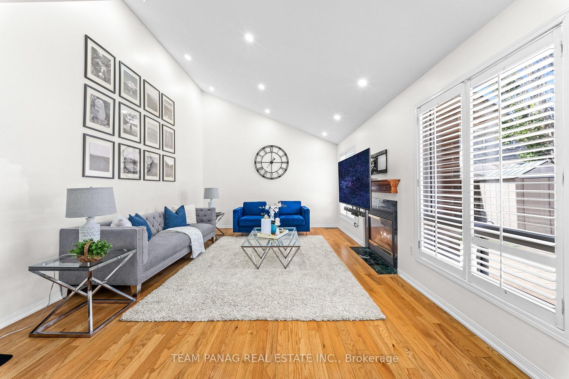 Photo 13 of 26 Bowsfield Drive, Brampton, Vales of Castlemore — HOMEH