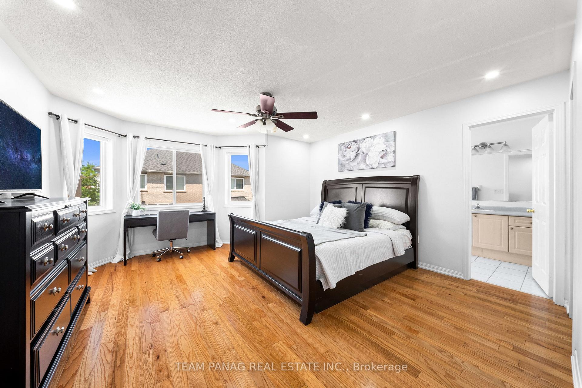 Photo 19 of 26 Bowsfield Drive, Brampton, Vales of Castlemore — HOMEH