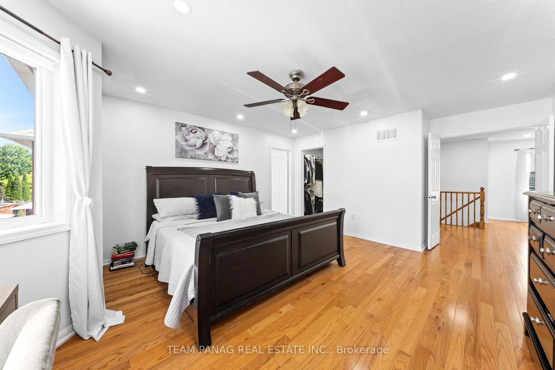 Photo 20 of 26 Bowsfield Drive, Brampton, Vales of Castlemore — HOMEH