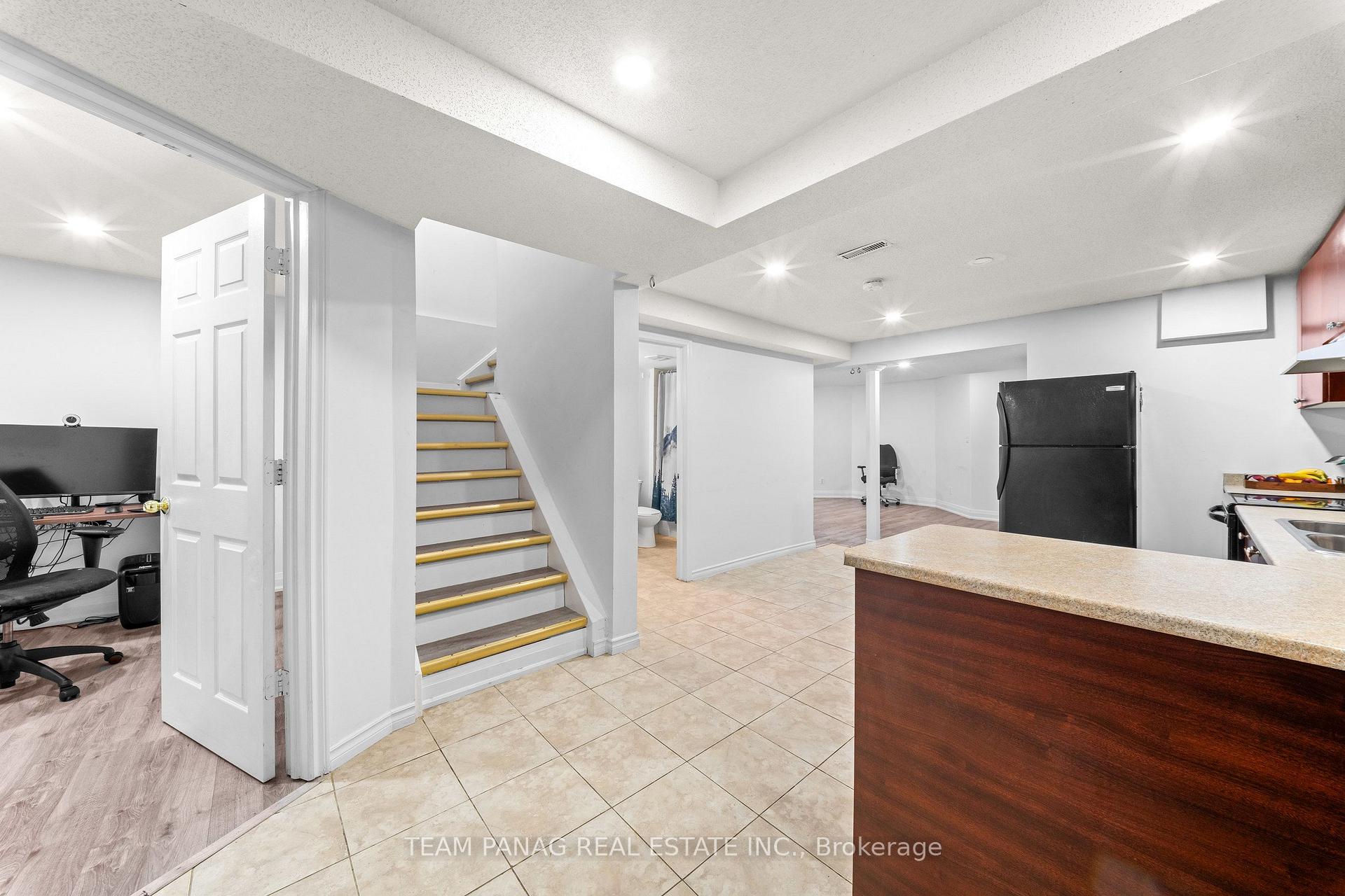 Photo 29 of 26 Bowsfield Drive, Brampton, Vales of Castlemore — HOMEH