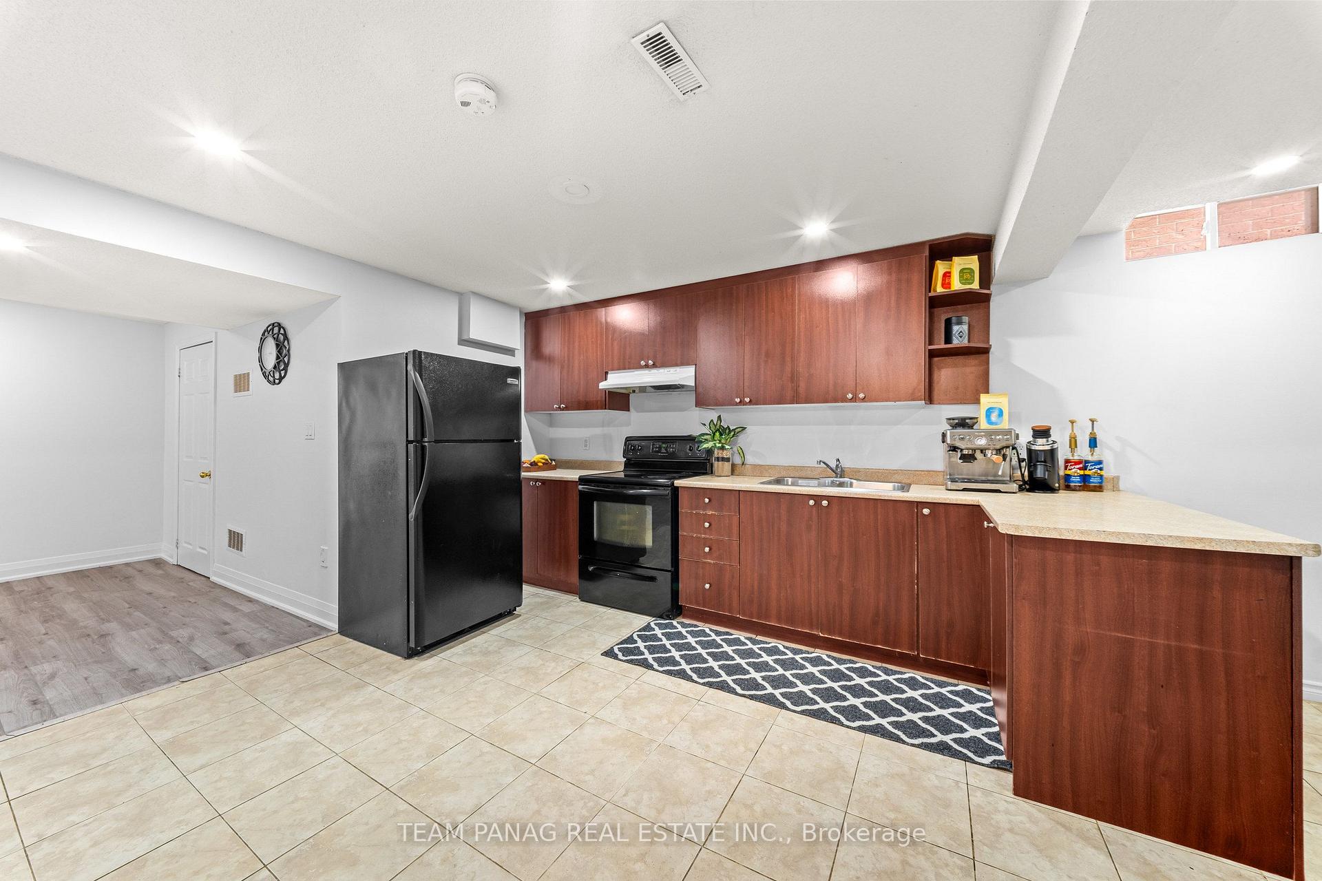 Photo 30 of 26 Bowsfield Drive, Brampton, Vales of Castlemore — HOMEH