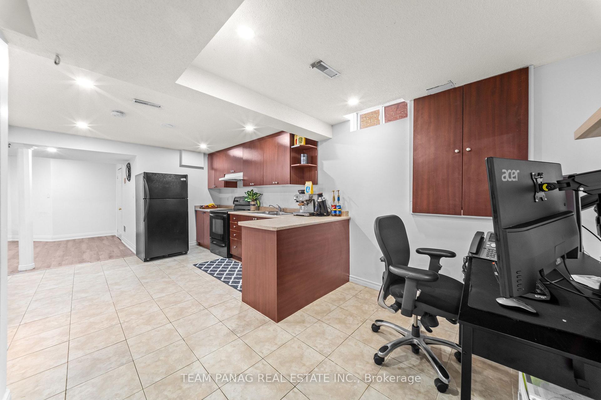 Photo 33 of 26 Bowsfield Drive, Brampton, Vales of Castlemore — HOMEH
