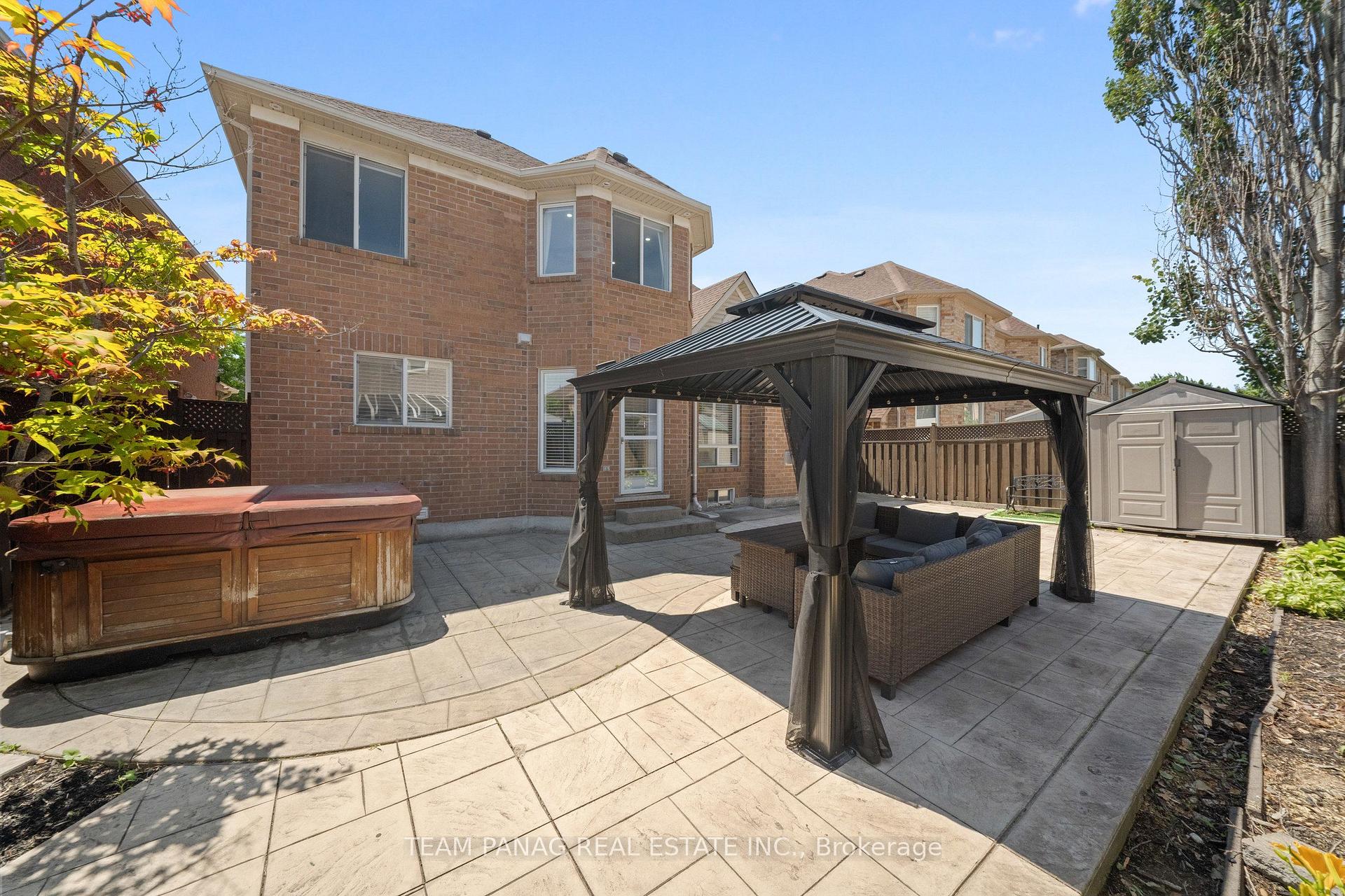 Photo 42 of 26 Bowsfield Drive, Brampton, Vales of Castlemore — HOMEH