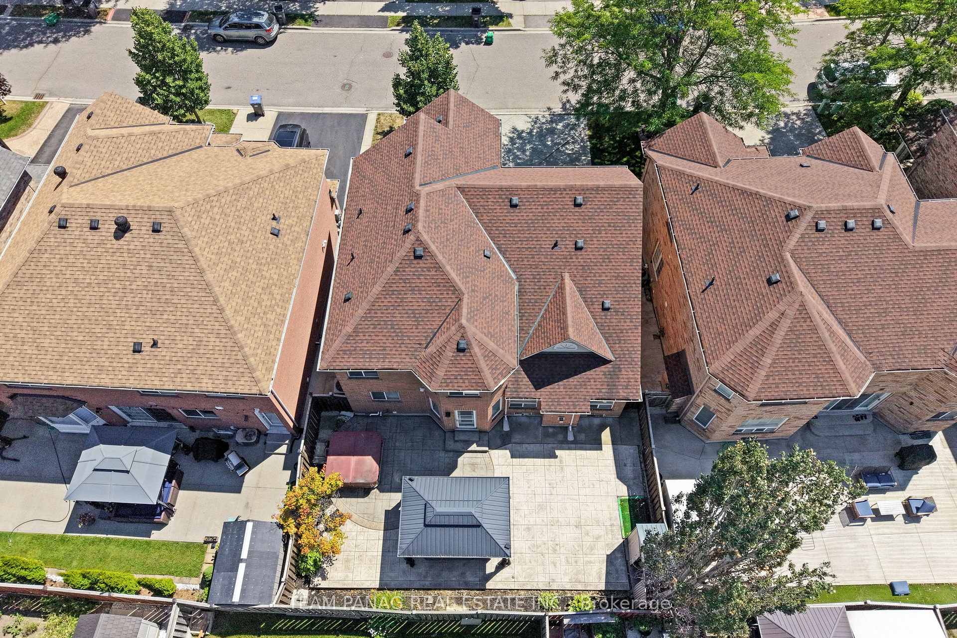 Photo 44 of 26 Bowsfield Drive, Brampton, Vales of Castlemore — HOMEH