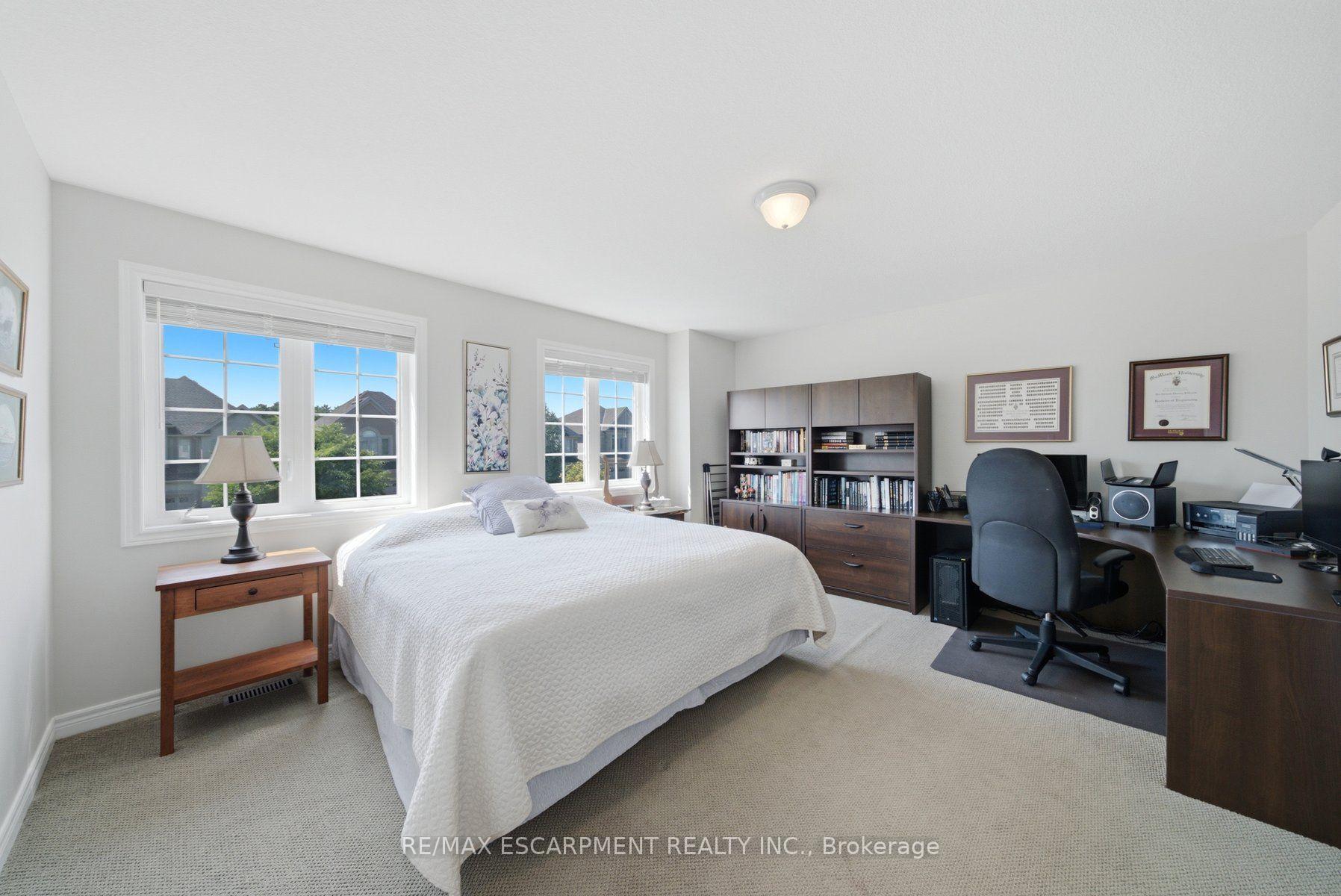 Photo 25 of 401 Valridge Drive, Hamilton, Ancaster — HOMEH