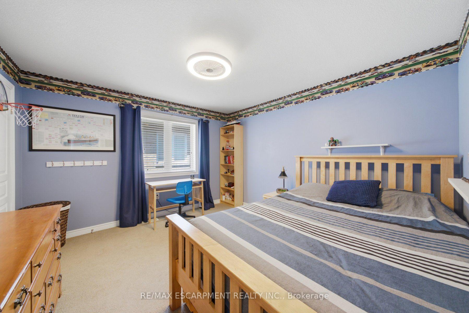 Photo 28 of 401 Valridge Drive, Hamilton, Ancaster — HOMEH