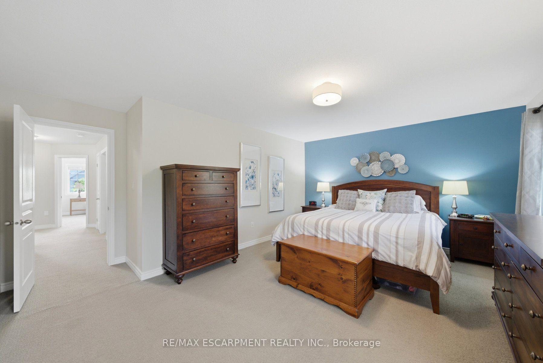 Photo 31 of 401 Valridge Drive, Hamilton, Ancaster — HOMEH