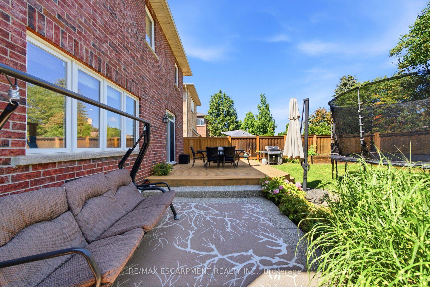 Photo 45 of 401 Valridge Drive, Hamilton, Ancaster — HOMEH