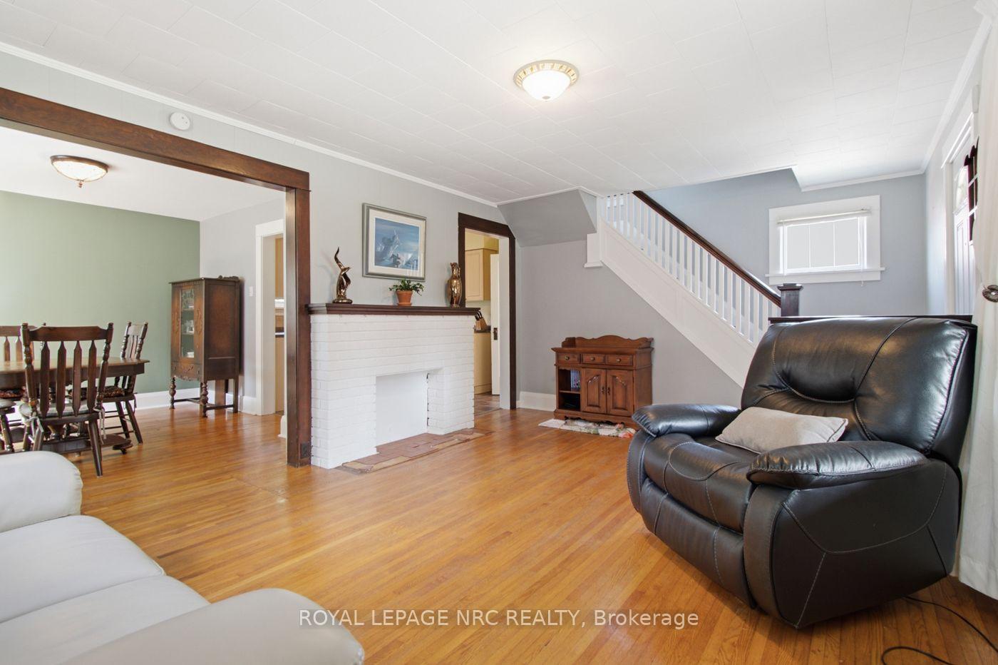 Photo 9 of 60 Forest Avenue, Port Colborne, Sugarloaf — HOMEH