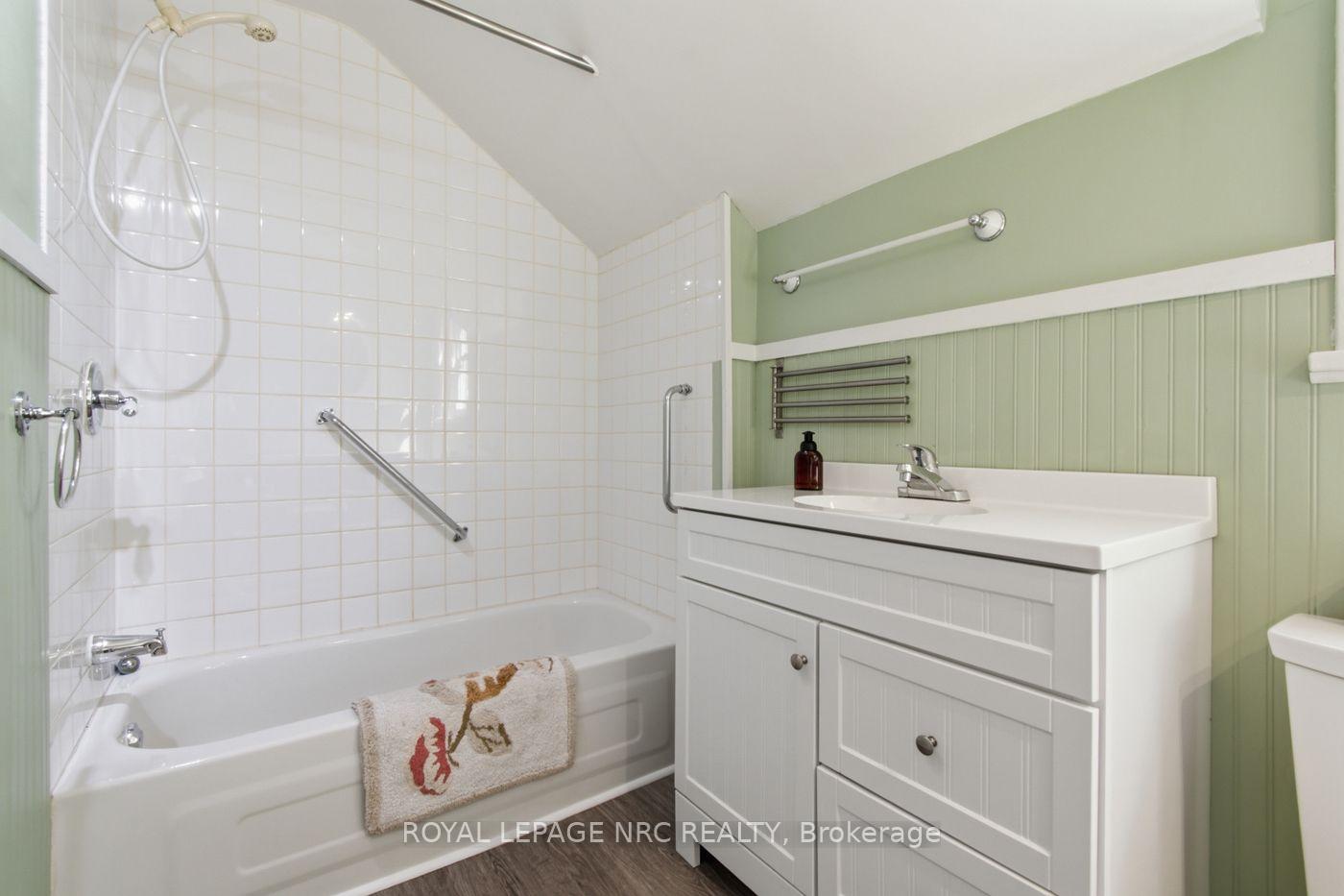 Photo 24 of 60 Forest Avenue, Port Colborne, Sugarloaf — HOMEH