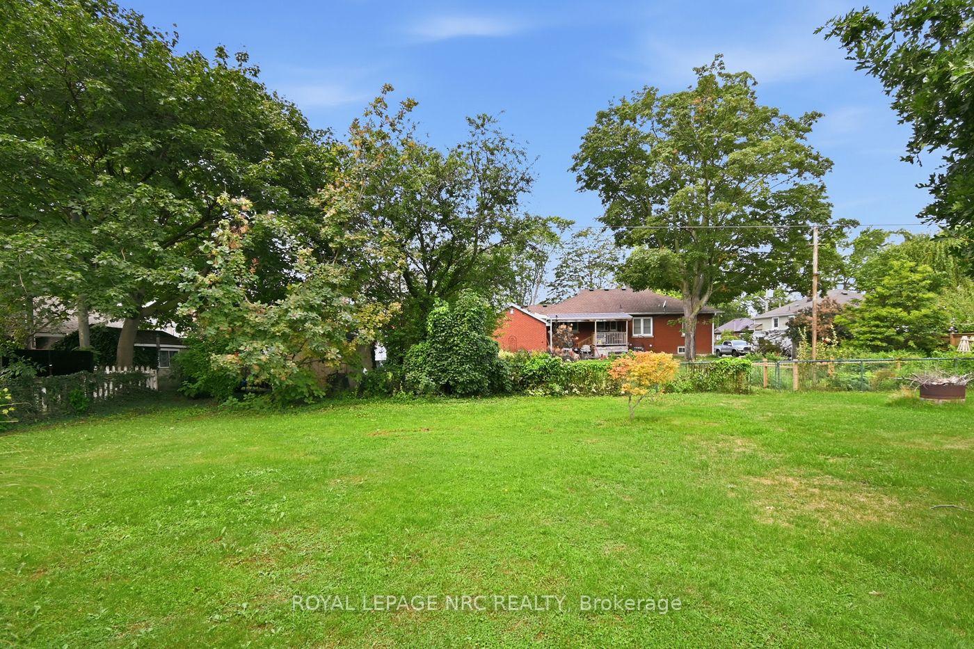 Photo 35 of 60 Forest Avenue, Port Colborne, Sugarloaf — HOMEH