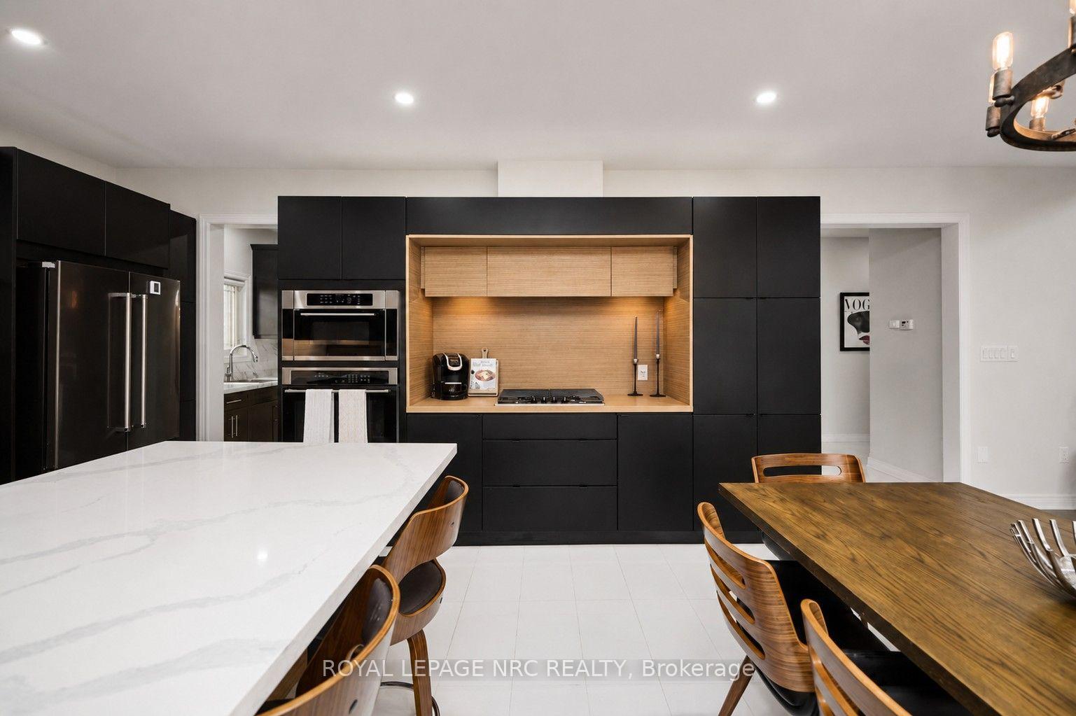 Photo 31 of 31 Bergenstein Crescent, Pelham, Fonthill — HOMEH
