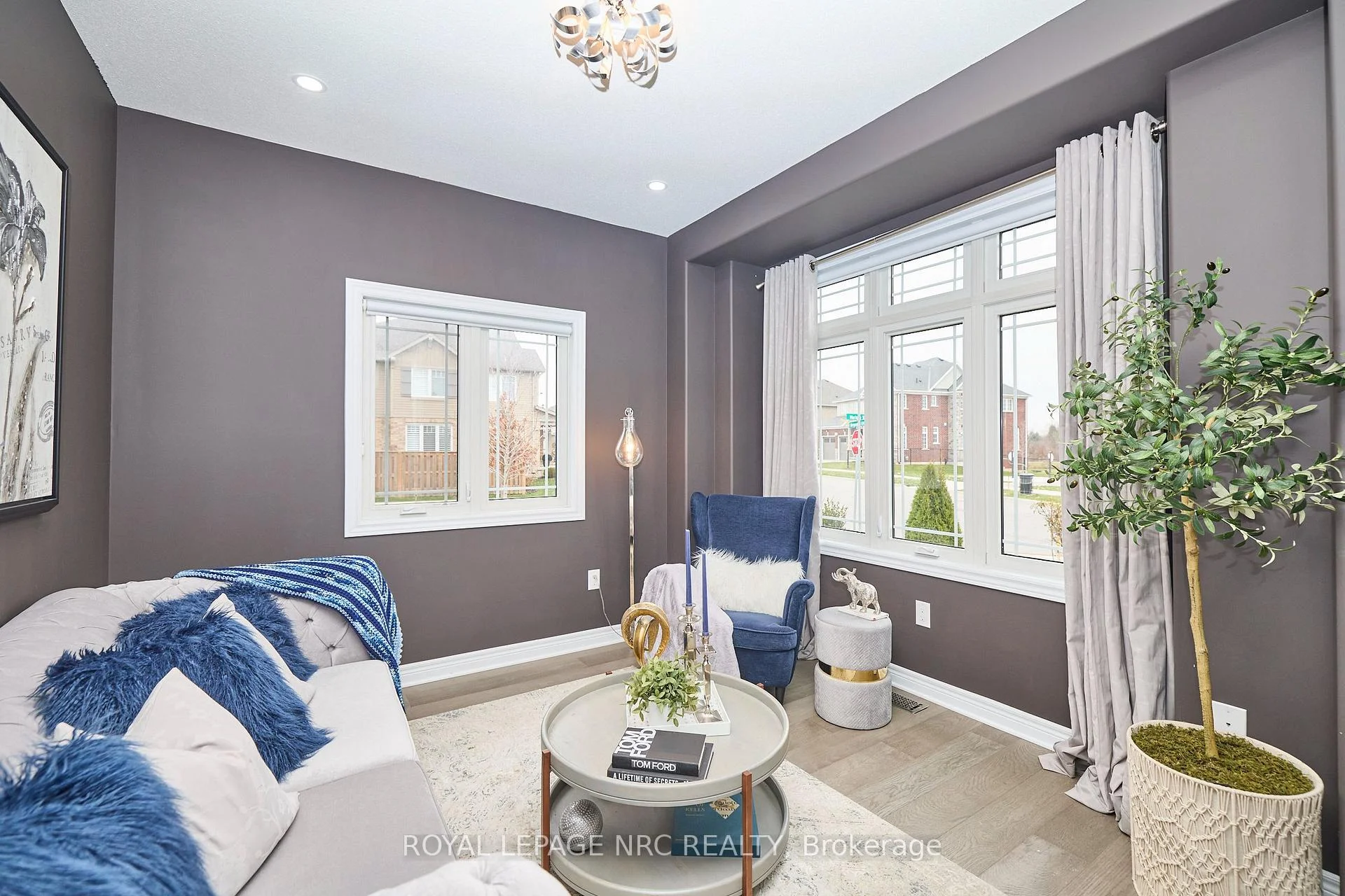 Photo 13 of 31 Bergenstein Crescent, Pelham, Fonthill — HOMEH